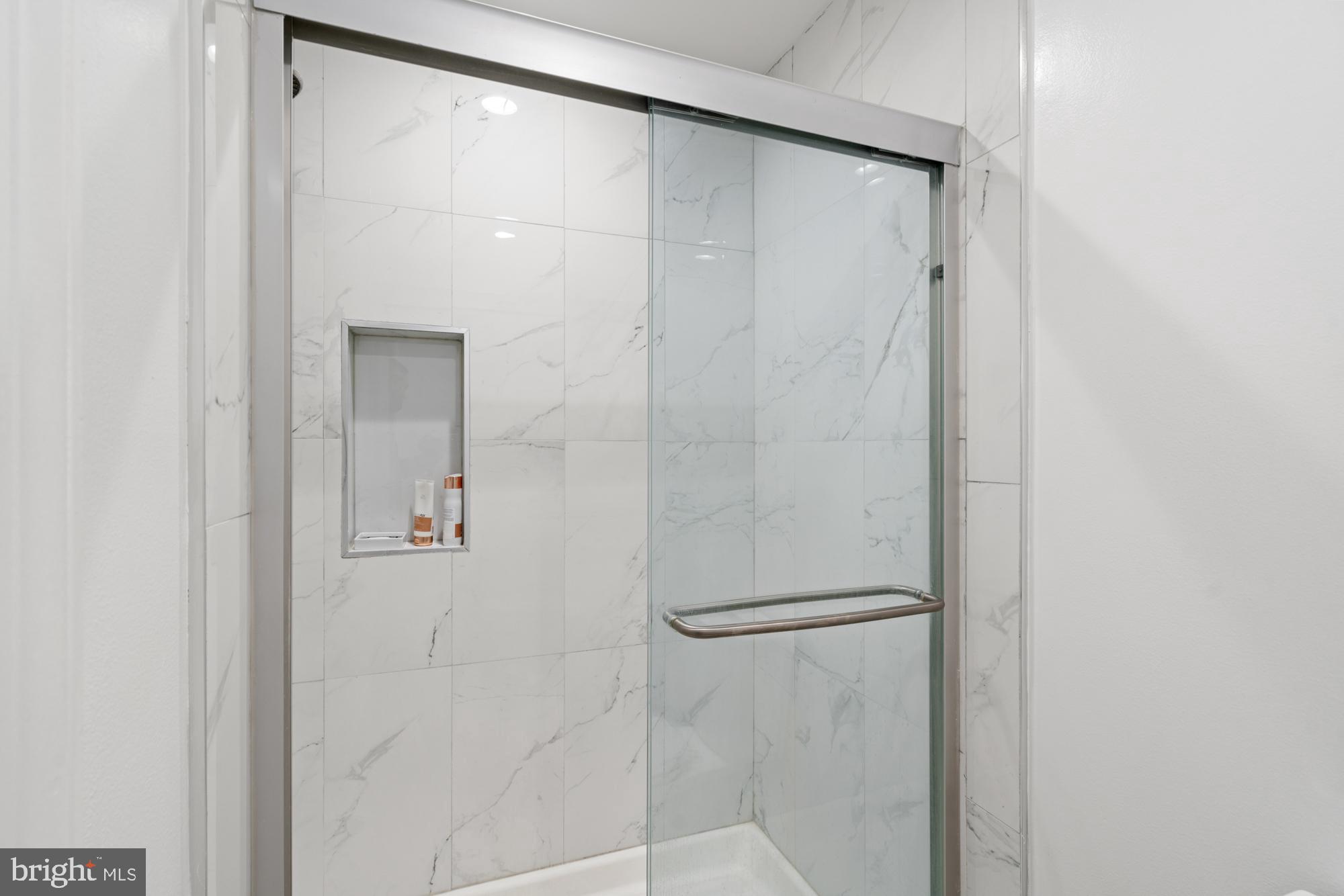 FOXLAIR ACRES - Residential