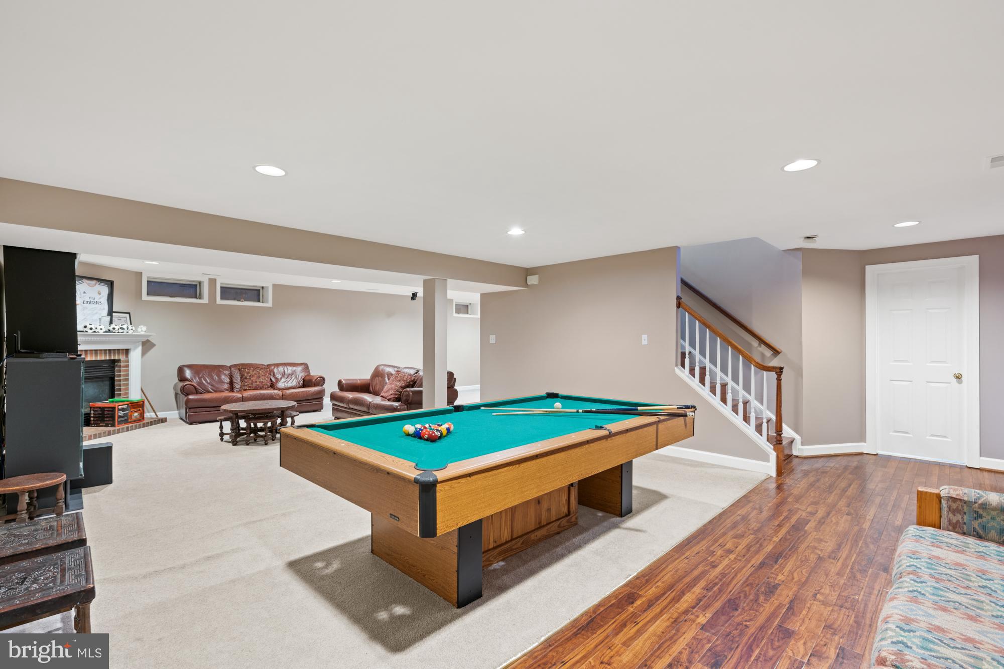 FOXLAIR ACRES - Residential