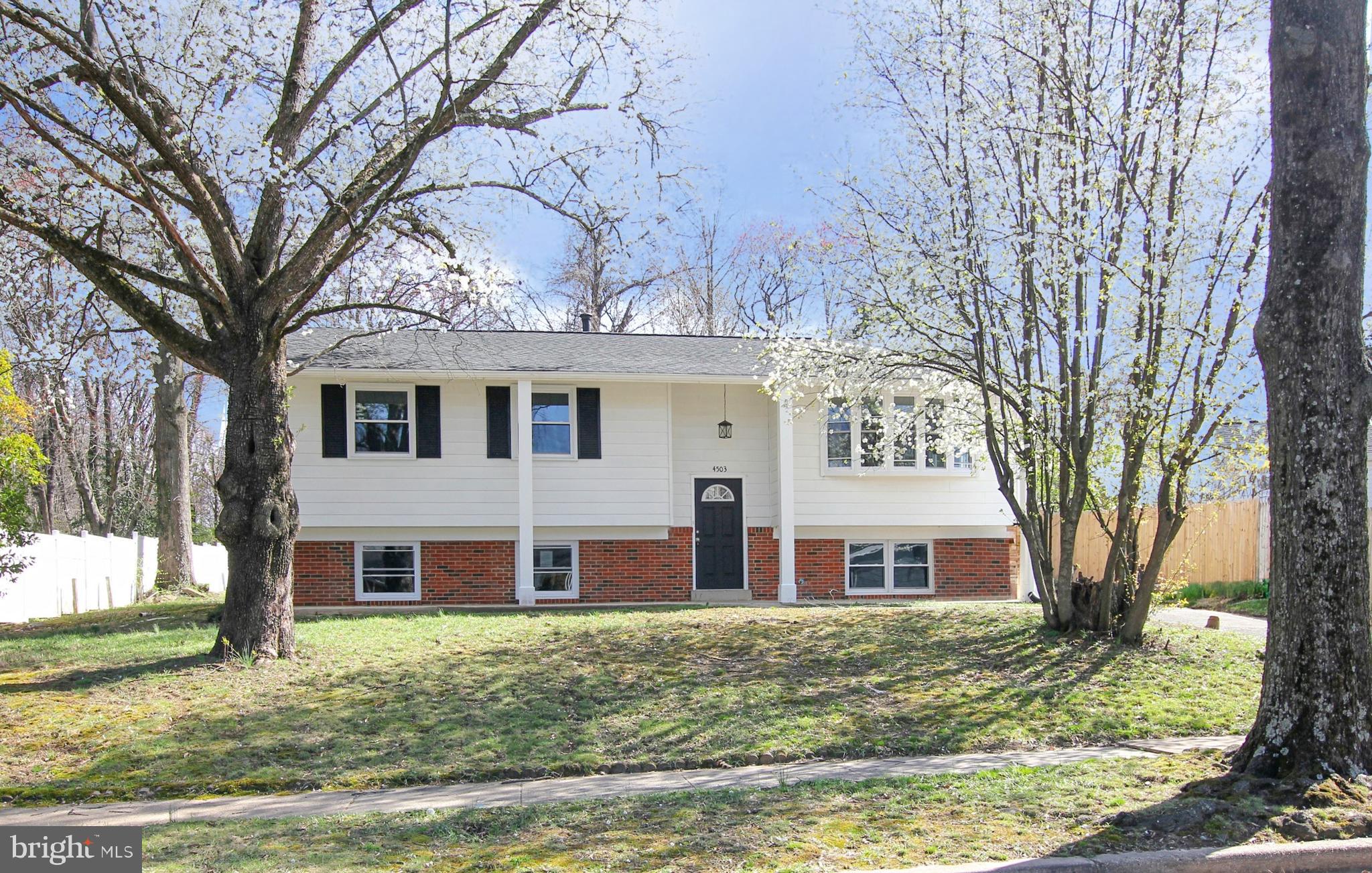 WADE-MAR ESTATES - Residential