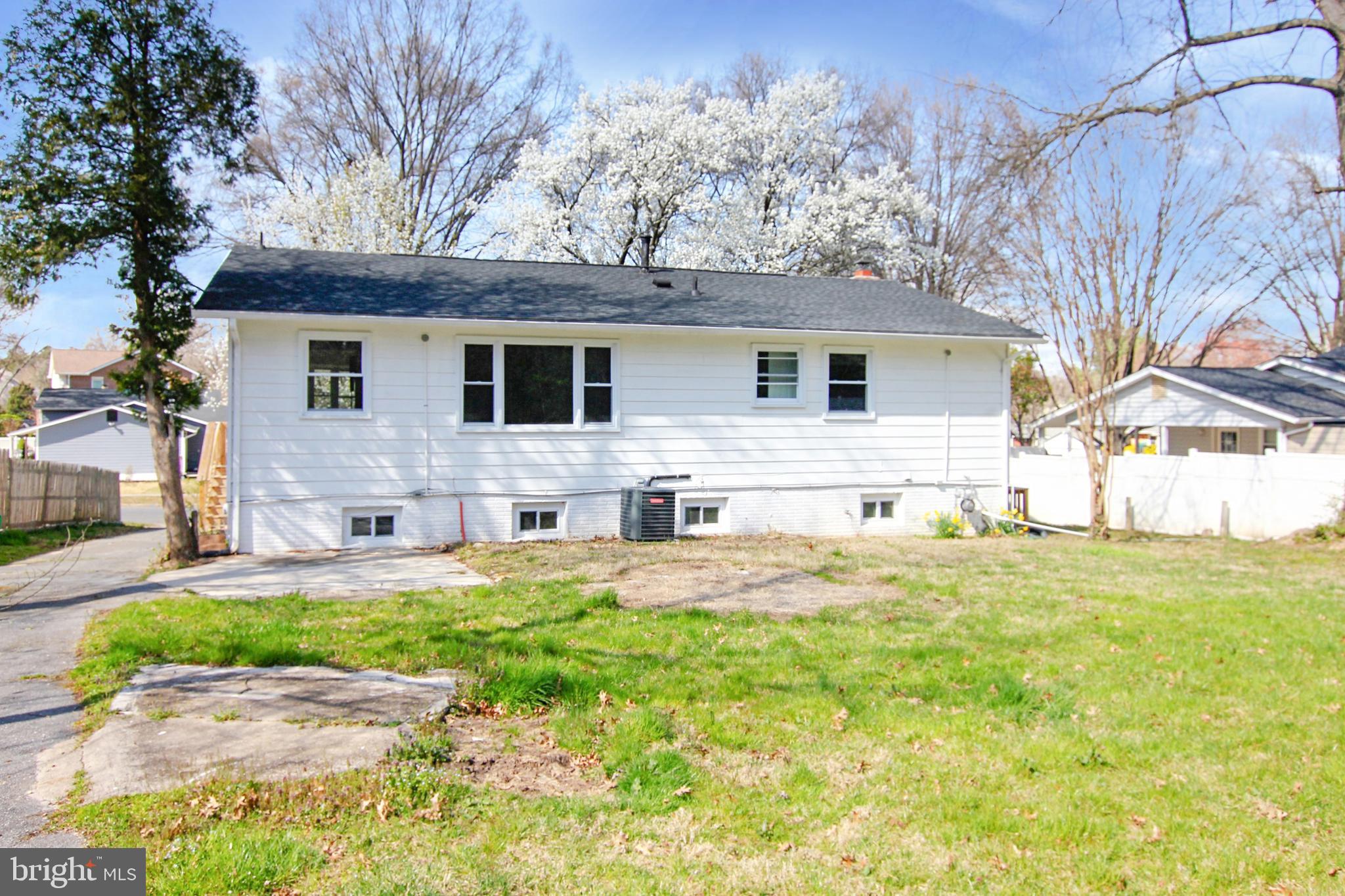 WADE-MAR ESTATES - Residential