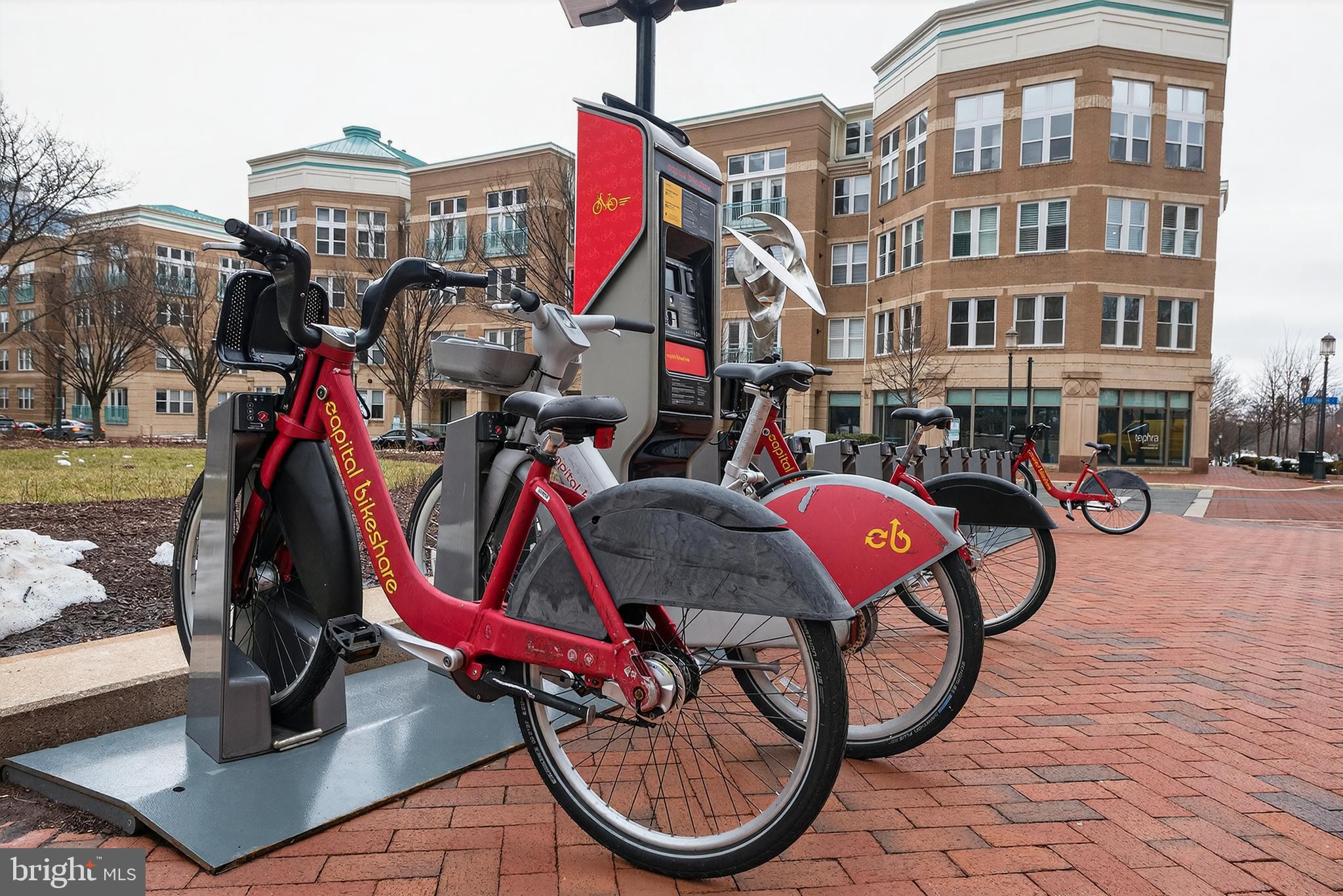 TOWNES AT WATERFORD - Residential