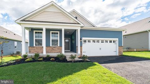 7953 GOLDEN LANE BREINIGSVILLE PA 18031