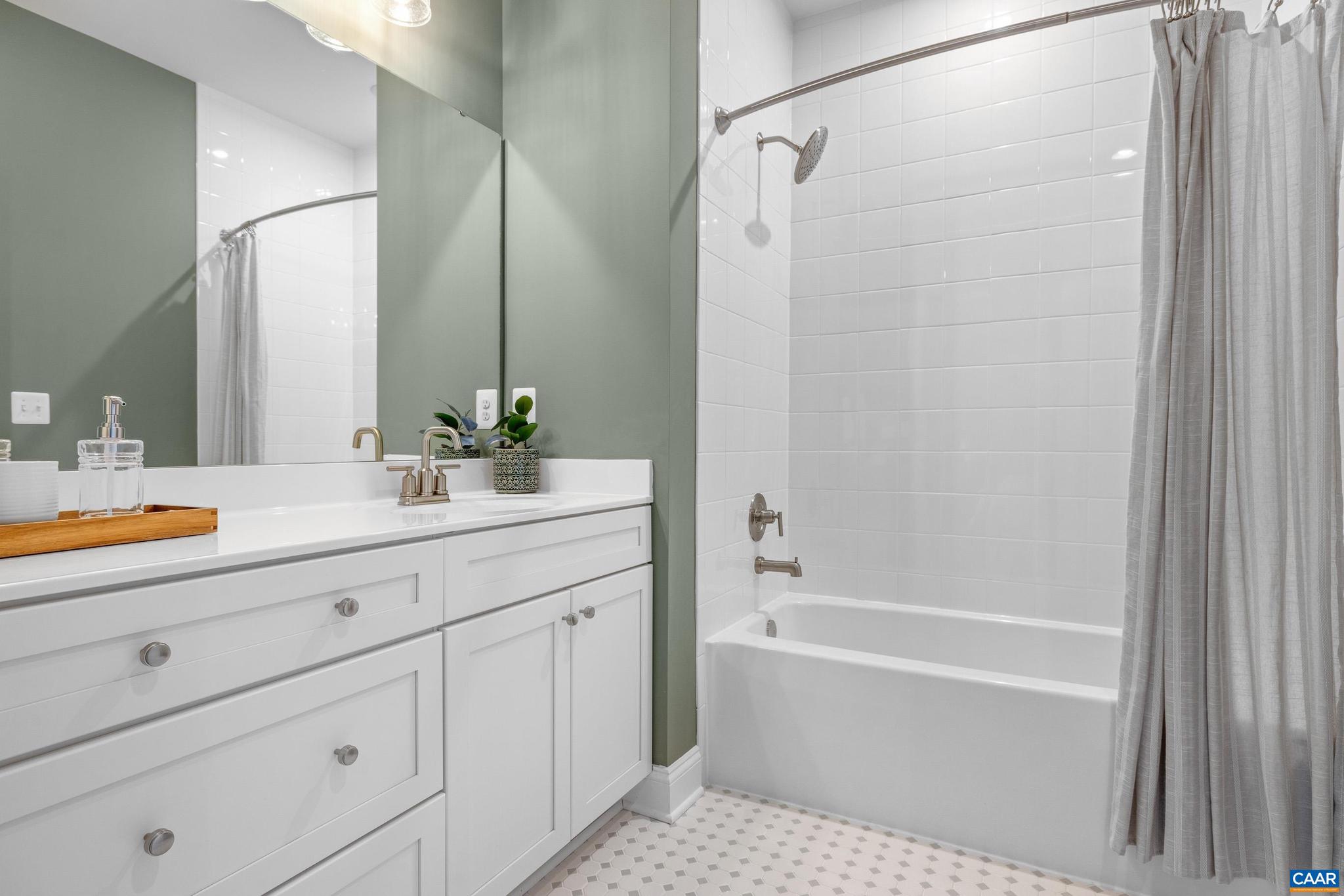 OLD TRAIL - Residential