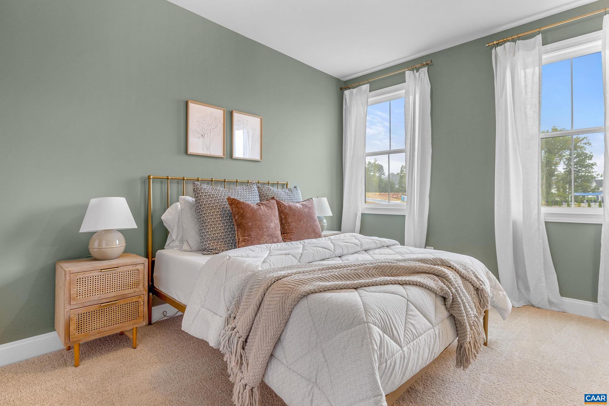 OLD TRAIL - Residential