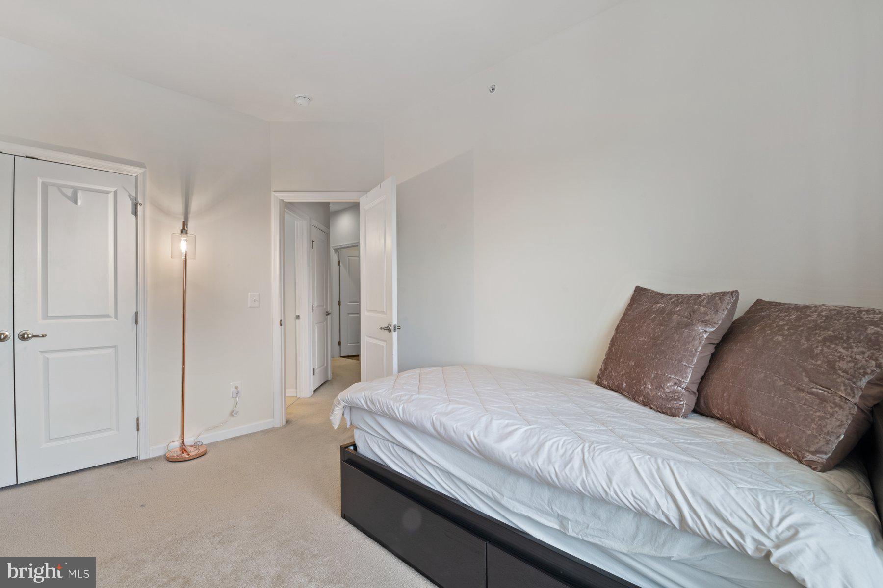 HEATHCOTE COMMONS CONDOMINIUMS - Residential