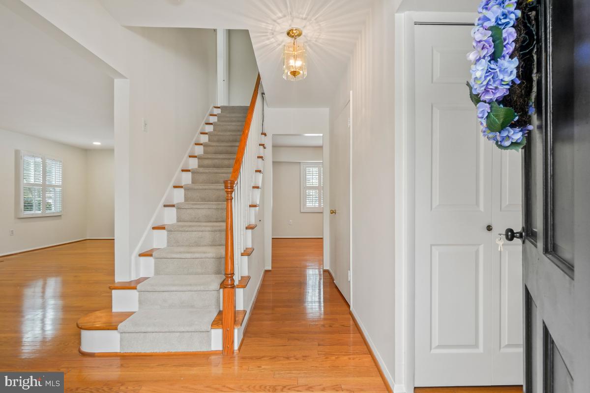 RUNNING BROOK - Residential