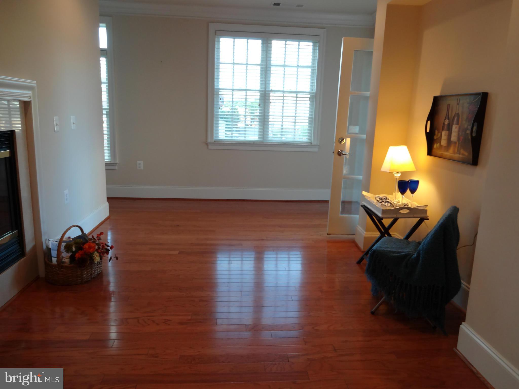 LIBERTY ROW - Residential