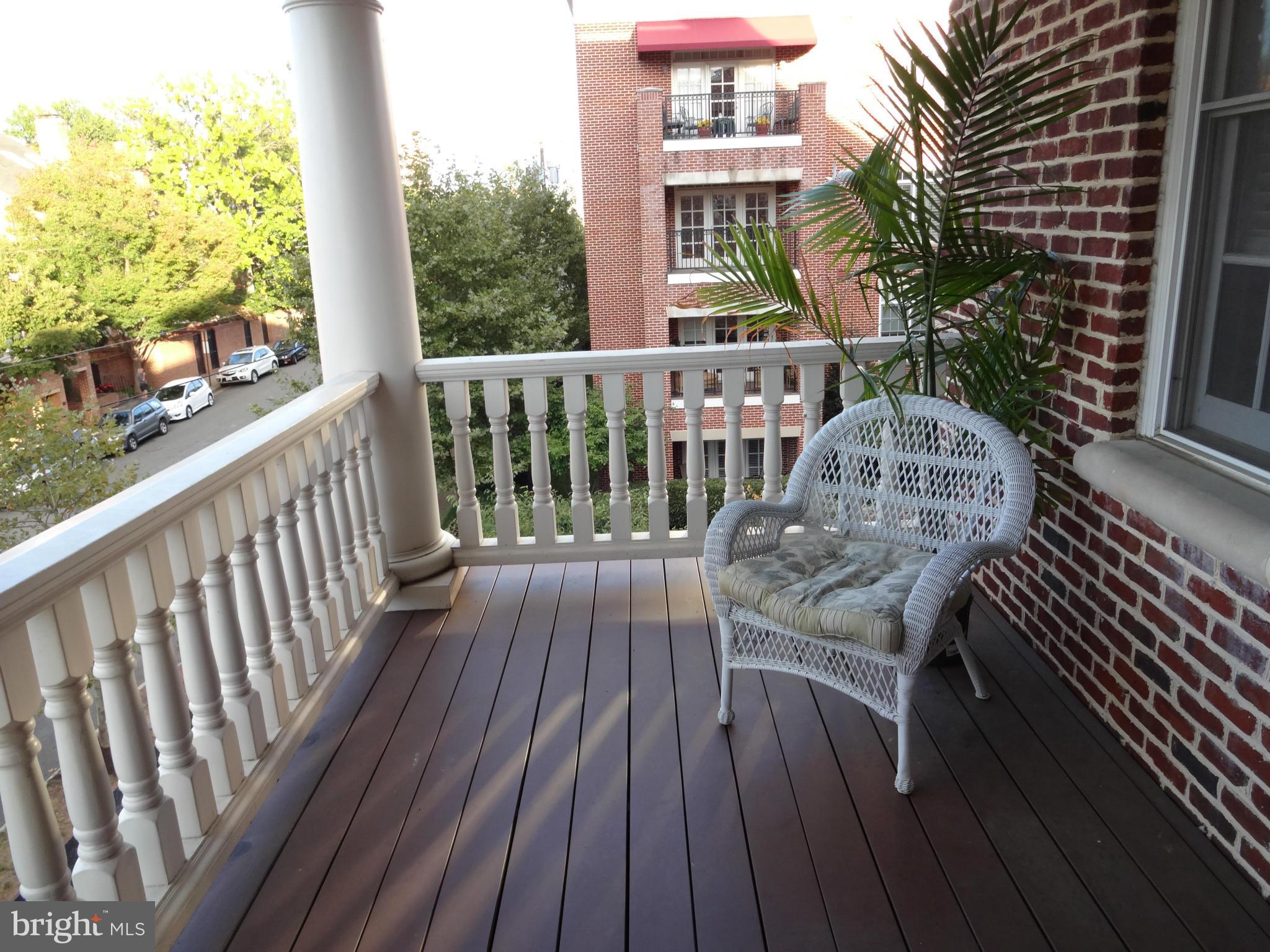 LIBERTY ROW - Residential