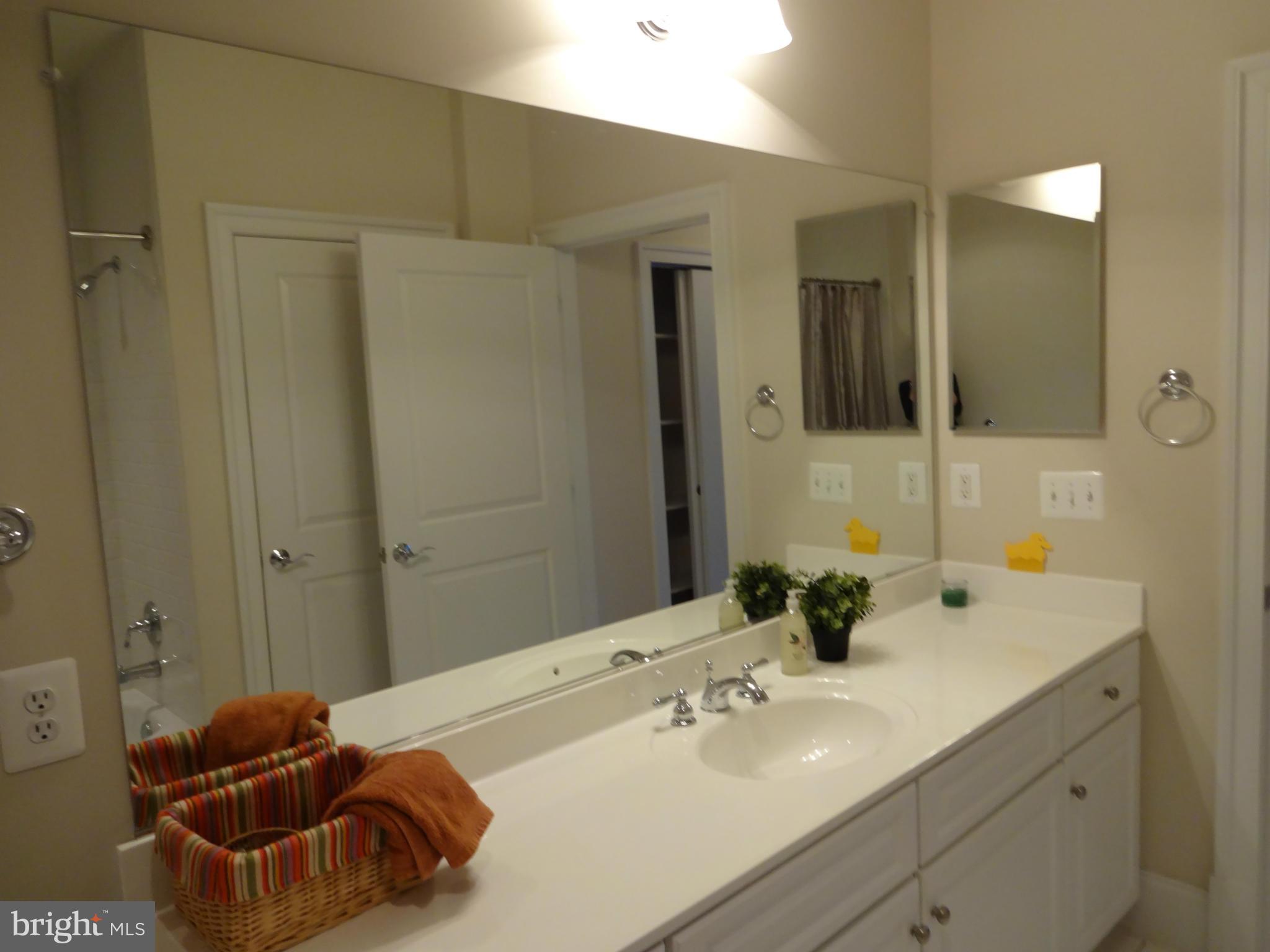 LIBERTY ROW - Residential