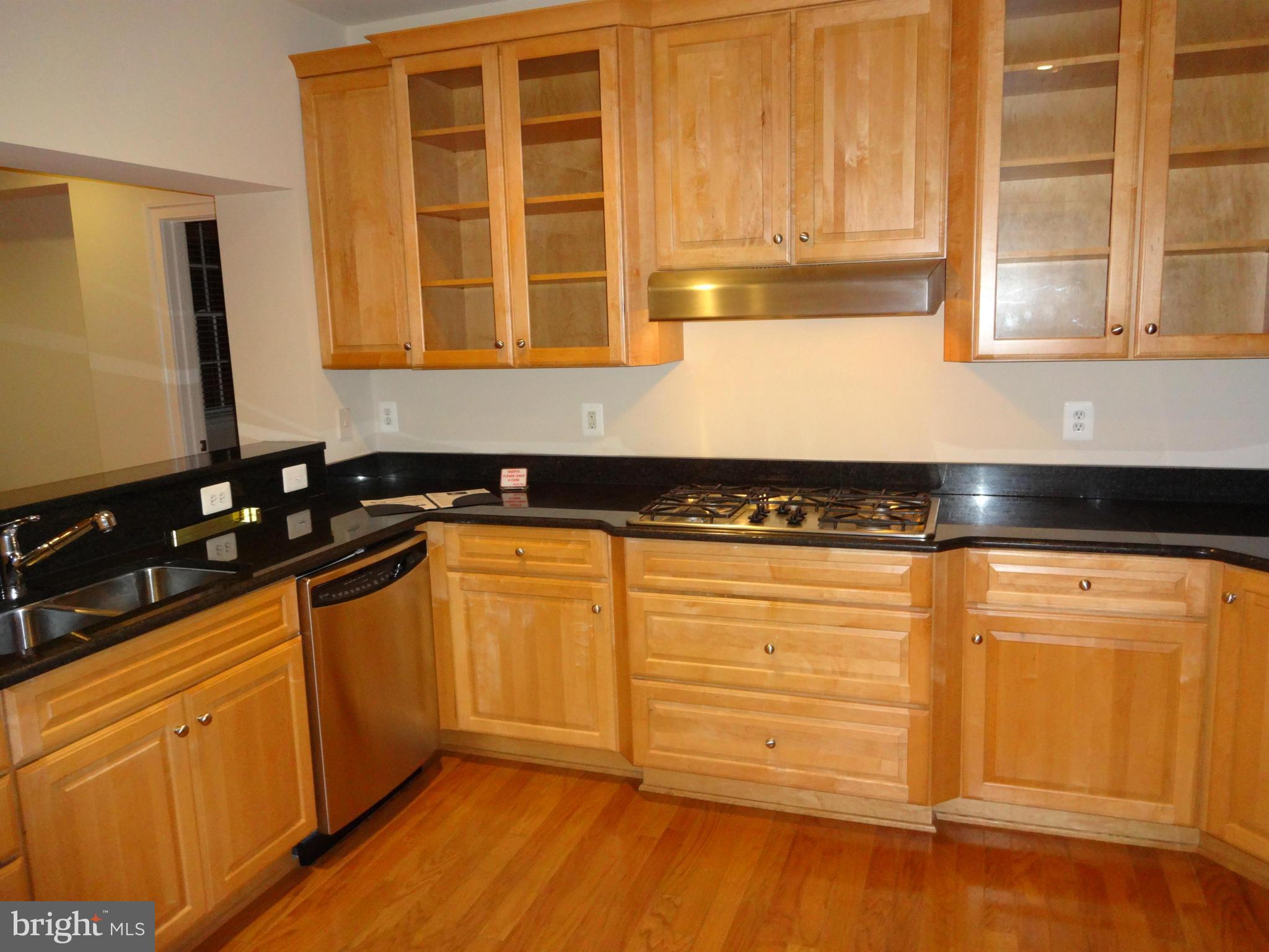 LIBERTY ROW - Residential