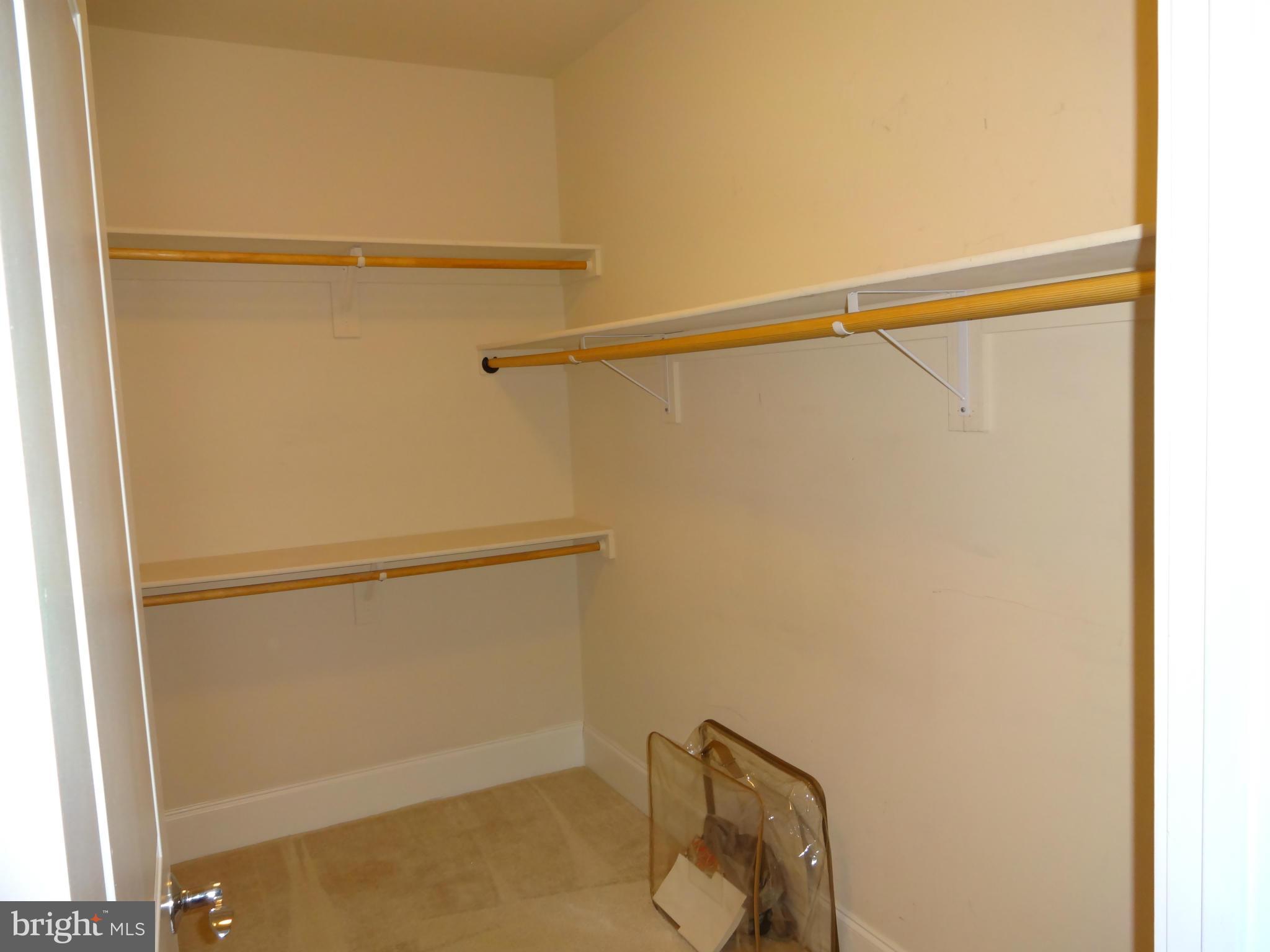 LIBERTY ROW - Residential