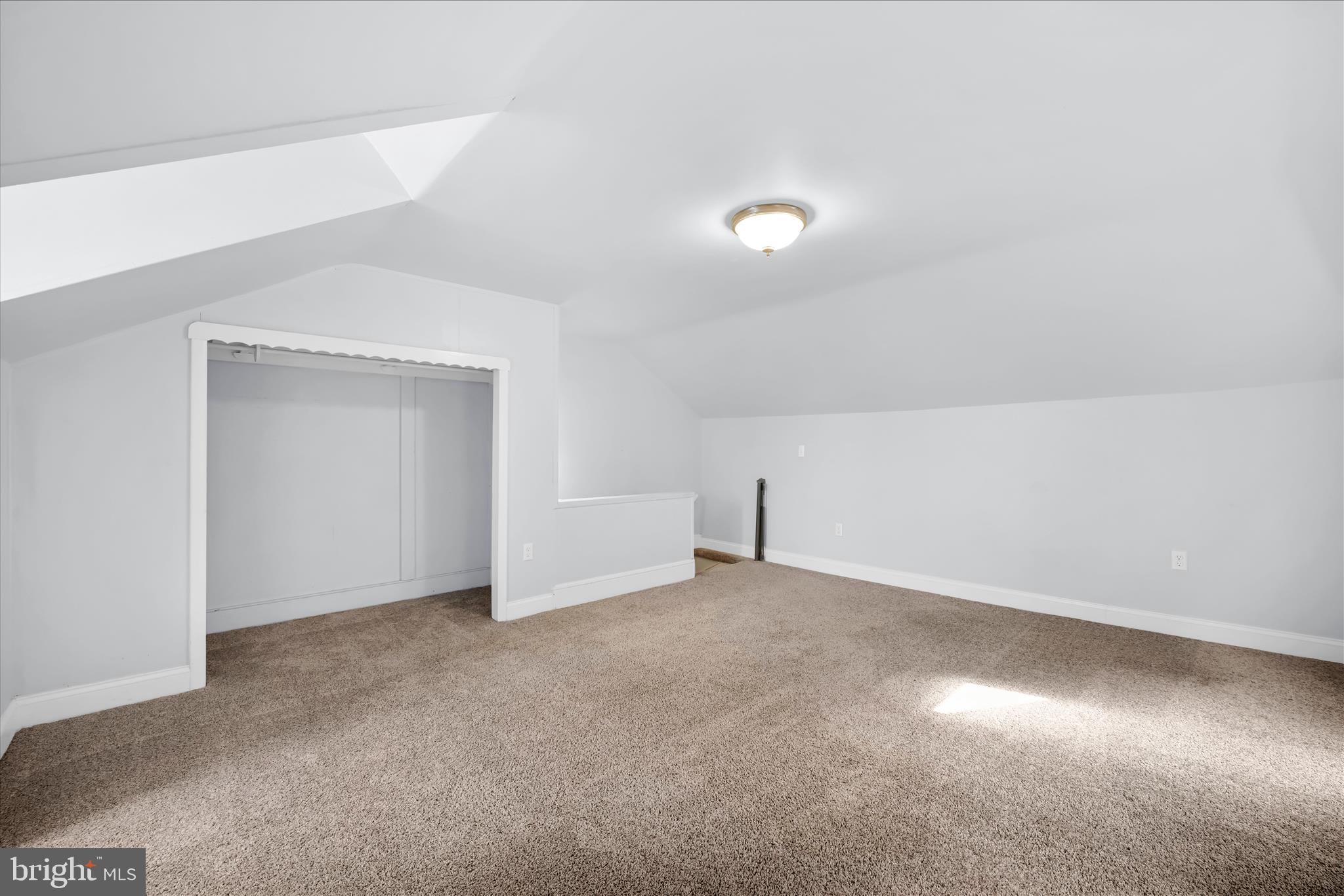 COLUMBIA - Residential