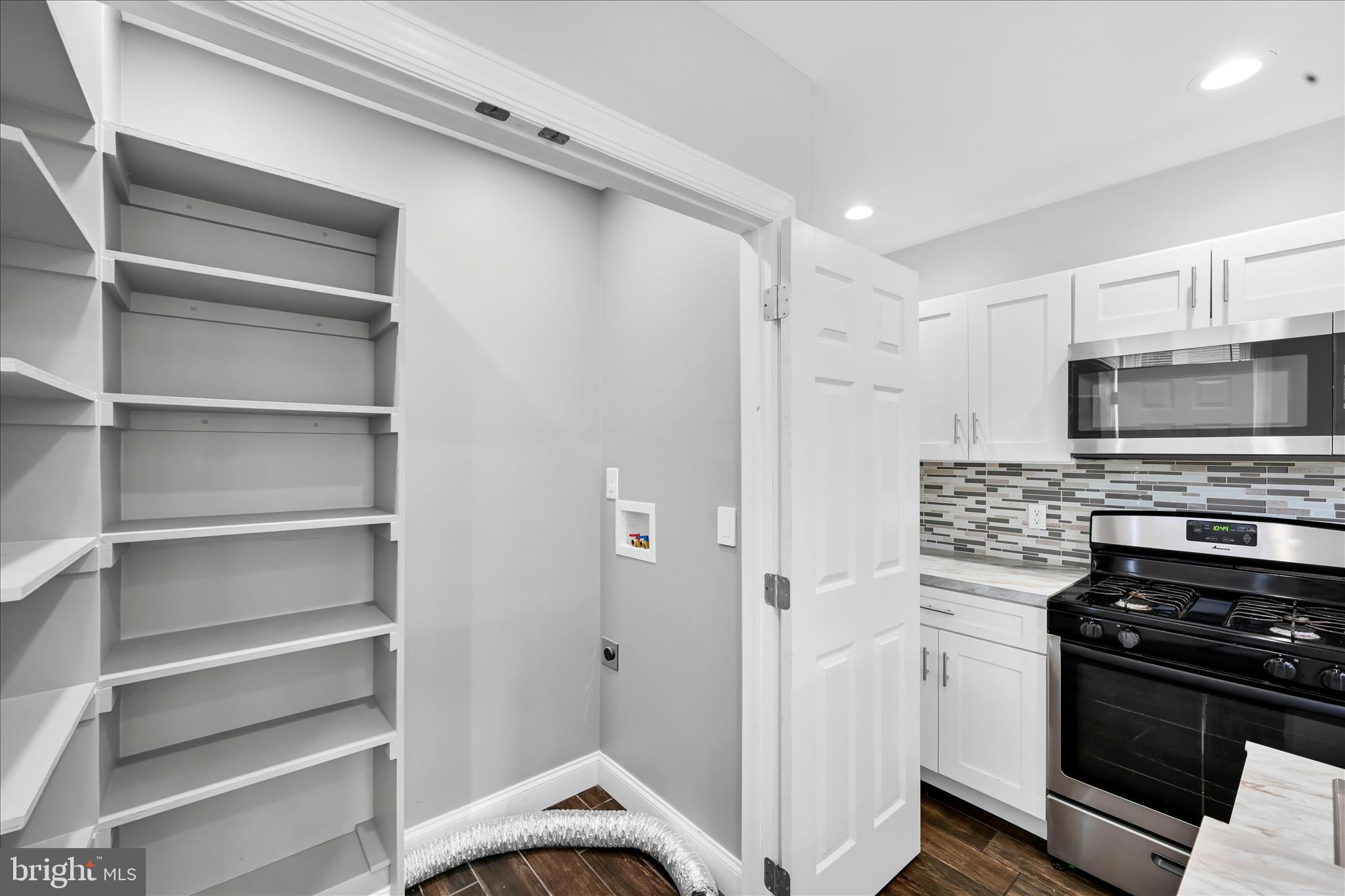 COLUMBIA - Residential