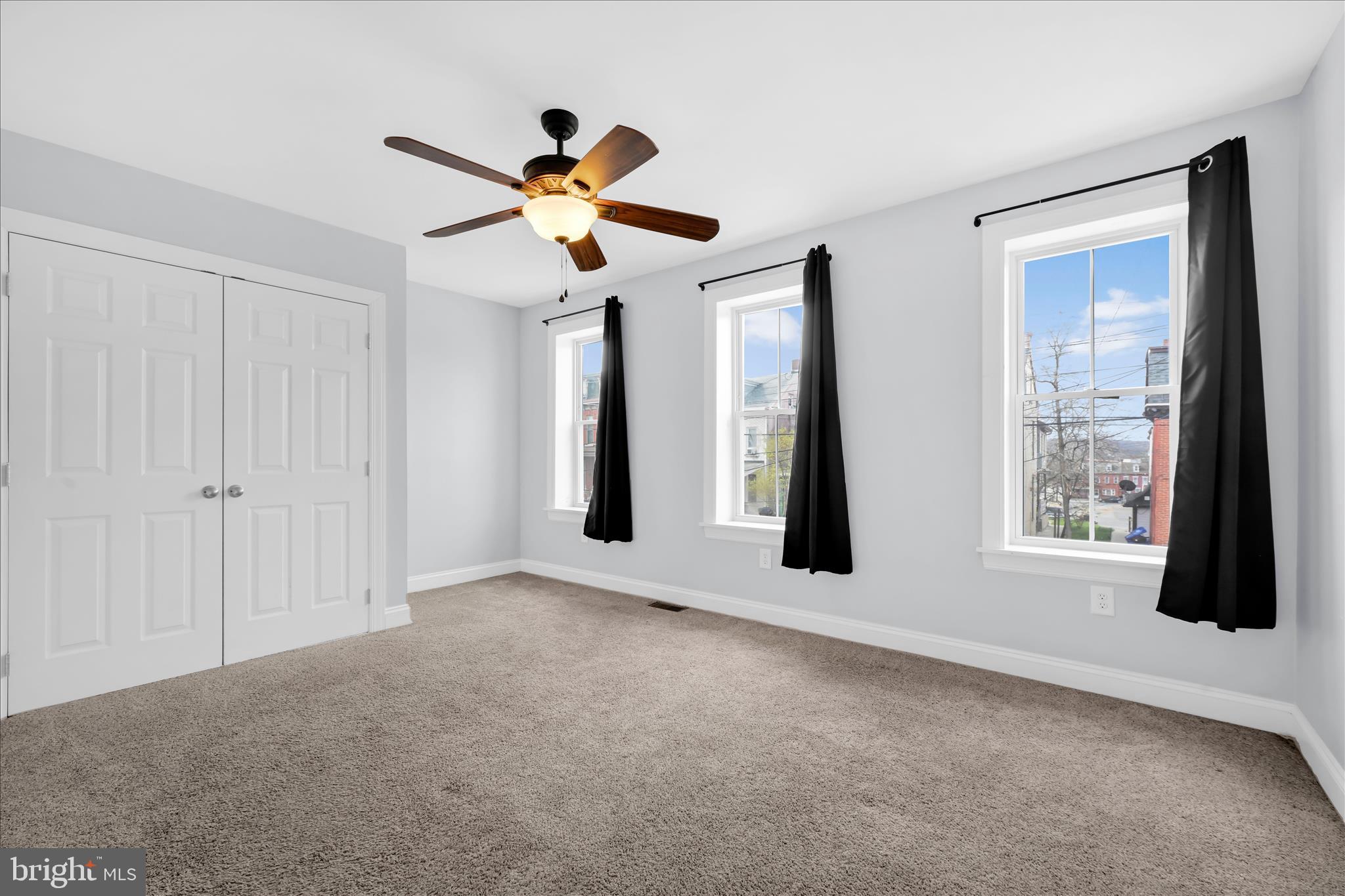 COLUMBIA - Residential