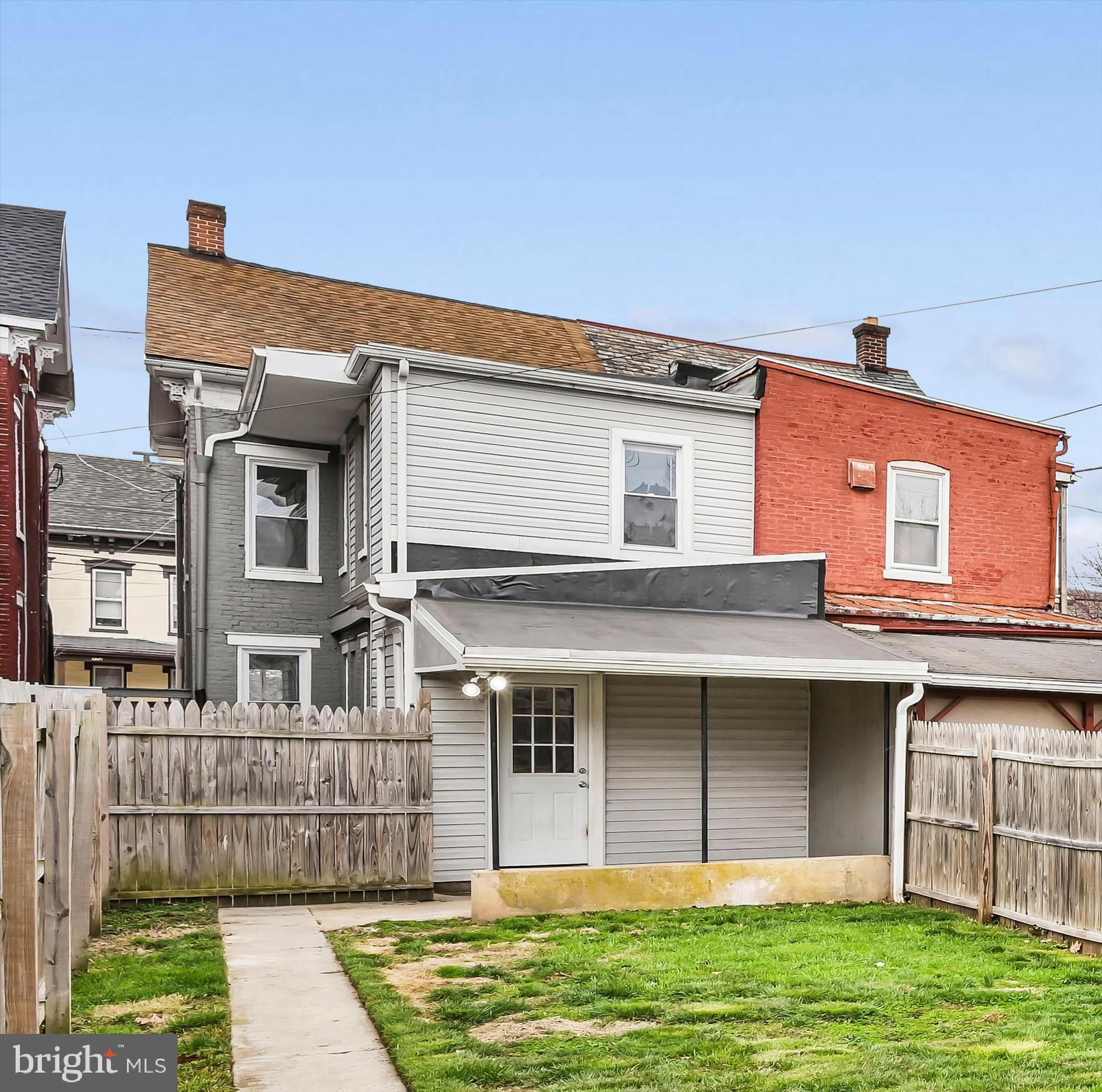 COLUMBIA - Residential