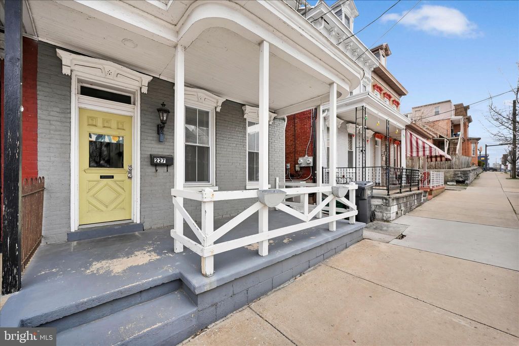 Photo of 227 N 3rd Street, COLUMBIA, PA 17512 (MLS # PALA2085468)