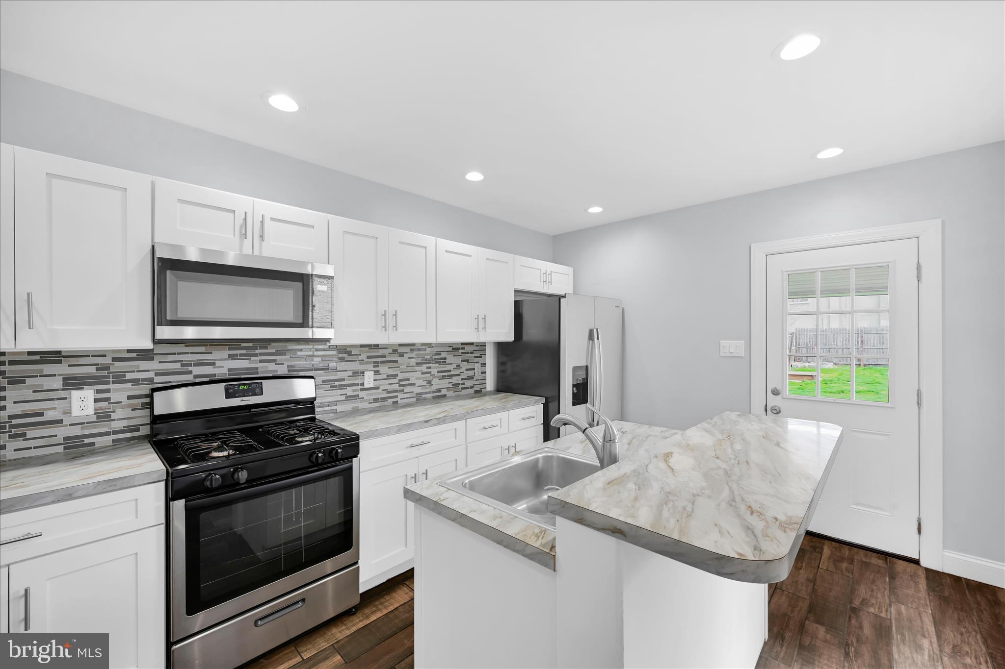 COLUMBIA - Residential