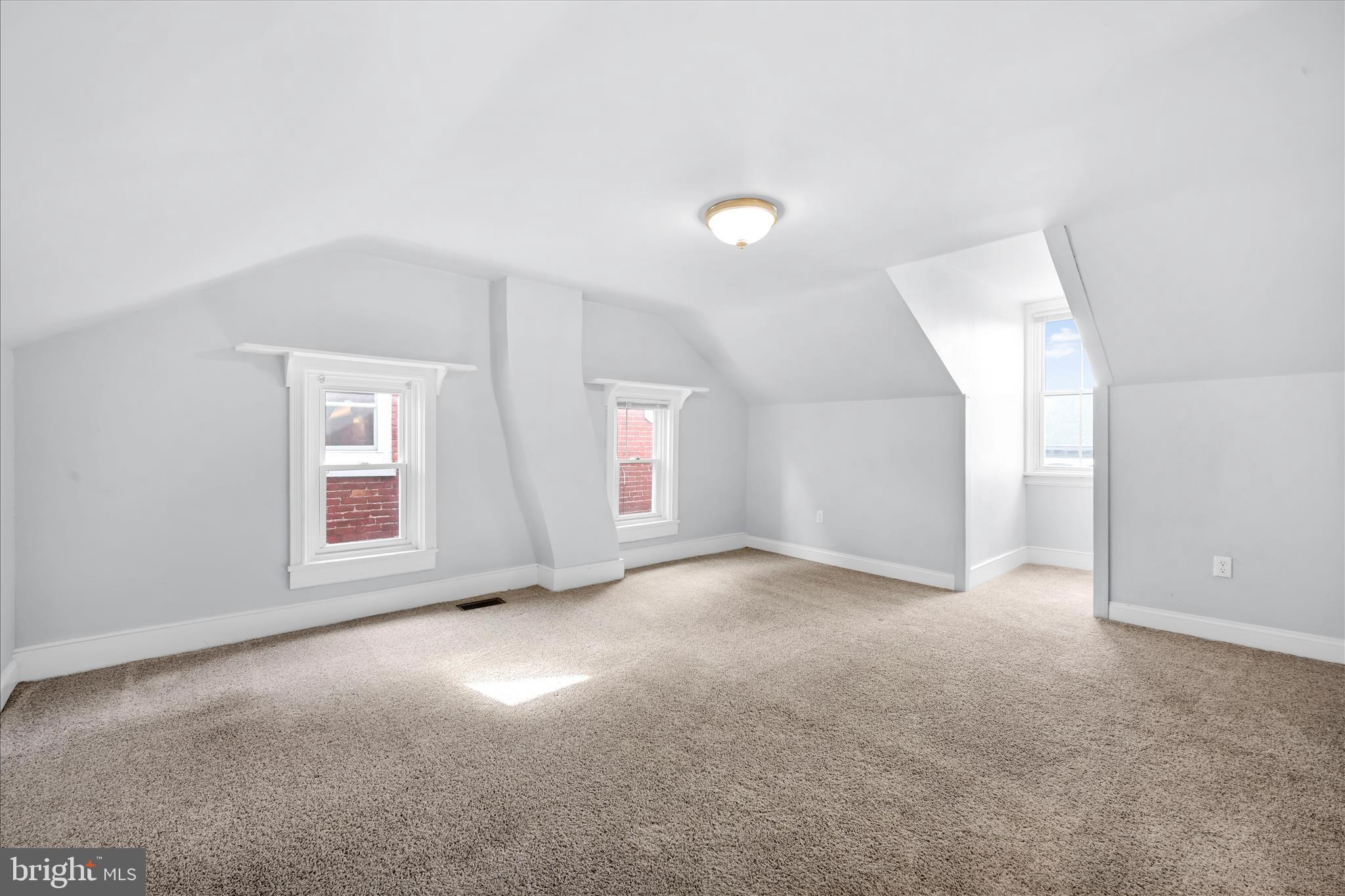 COLUMBIA - Residential