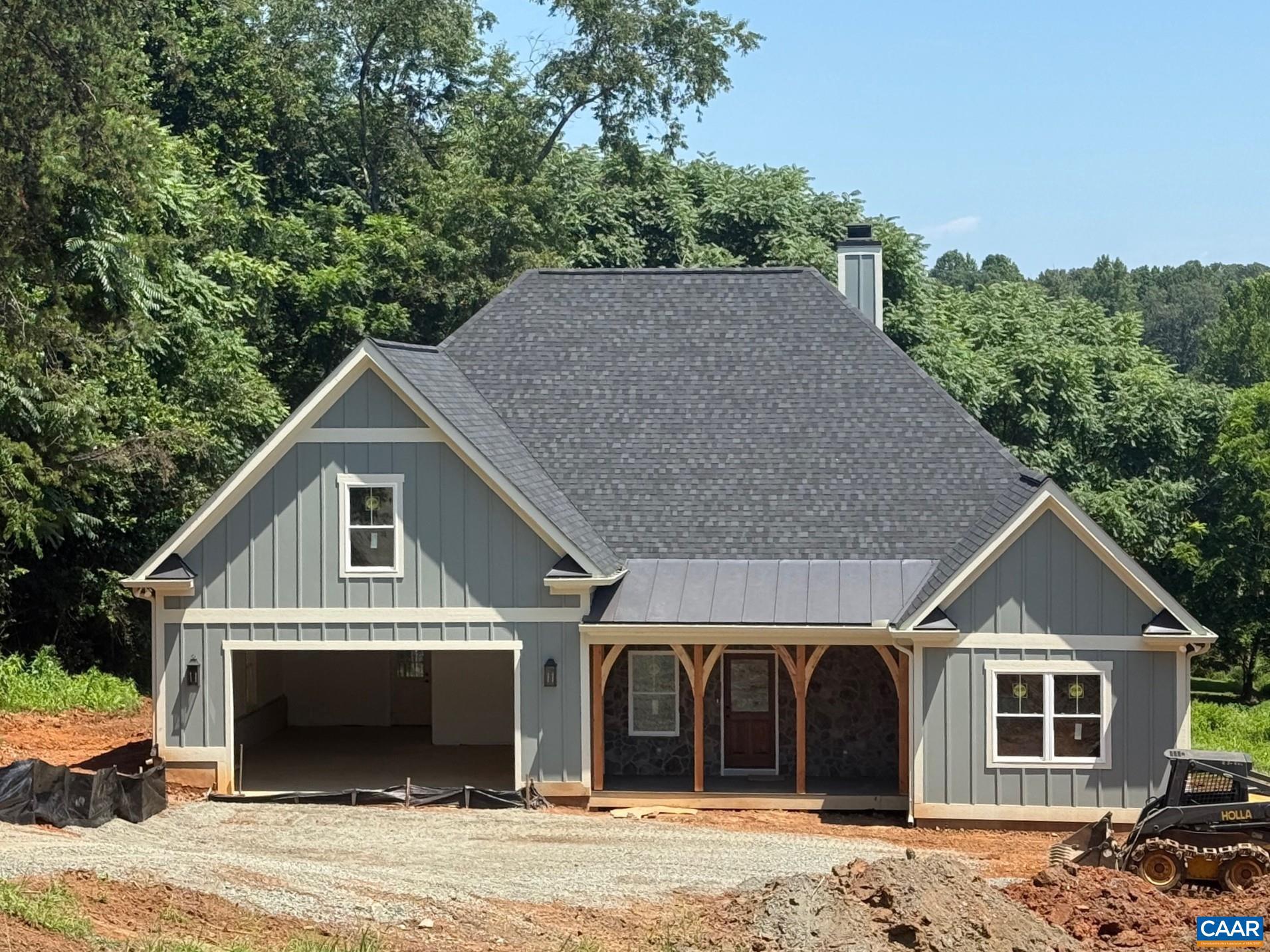 90 LYON LN