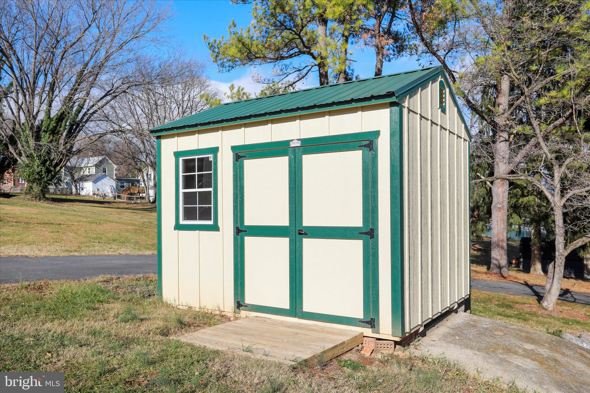 MASSANUTTEN HEIGHTS - Residential