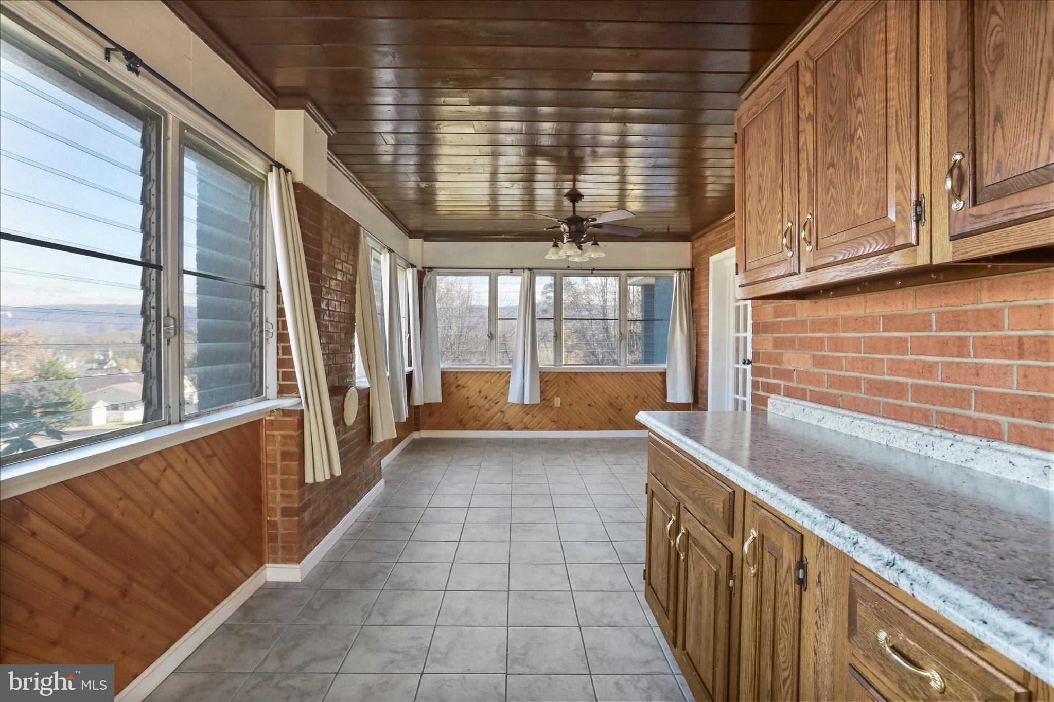 MASSANUTTEN HEIGHTS - Residential