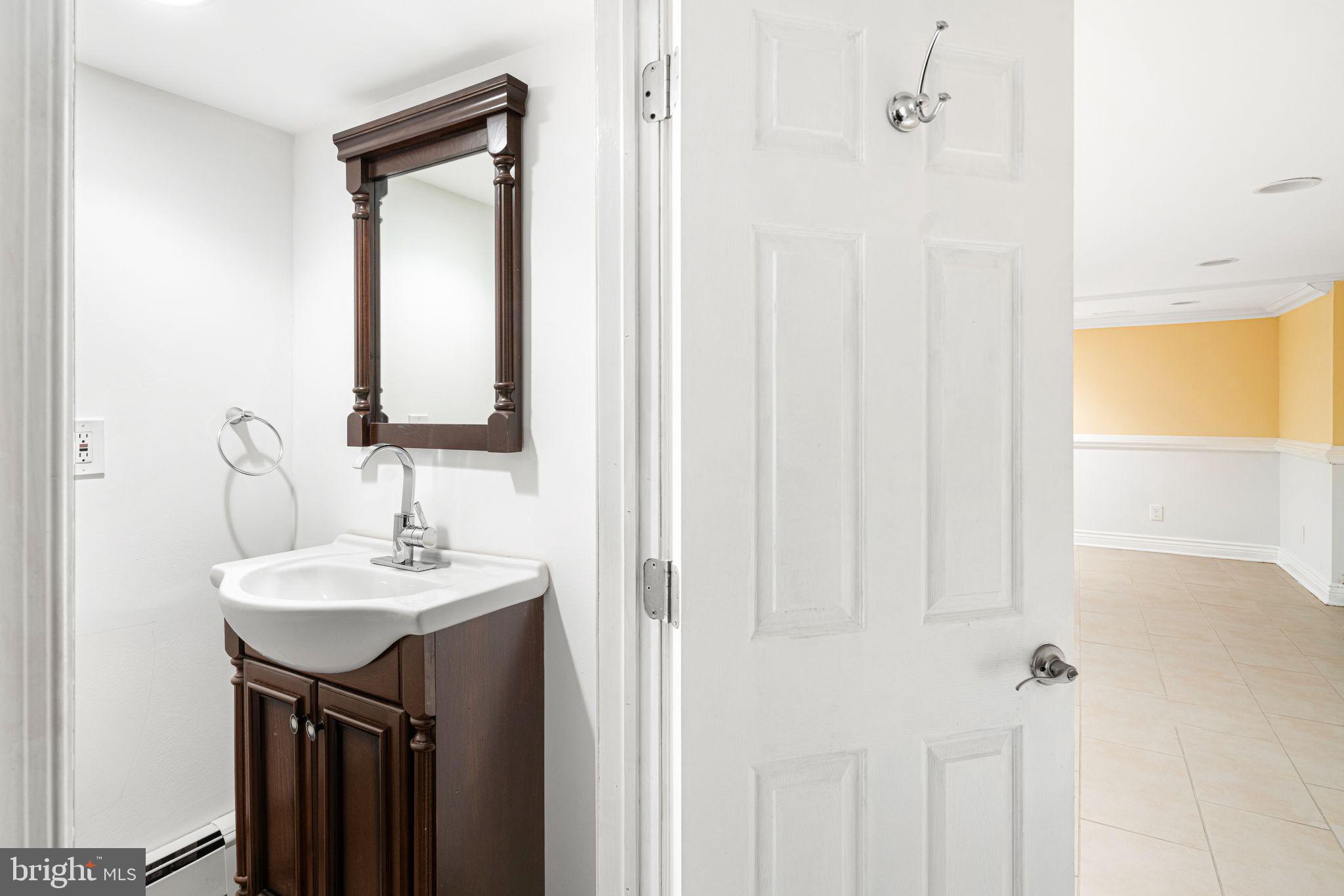 WASHINGTON SQ WEST - Residential