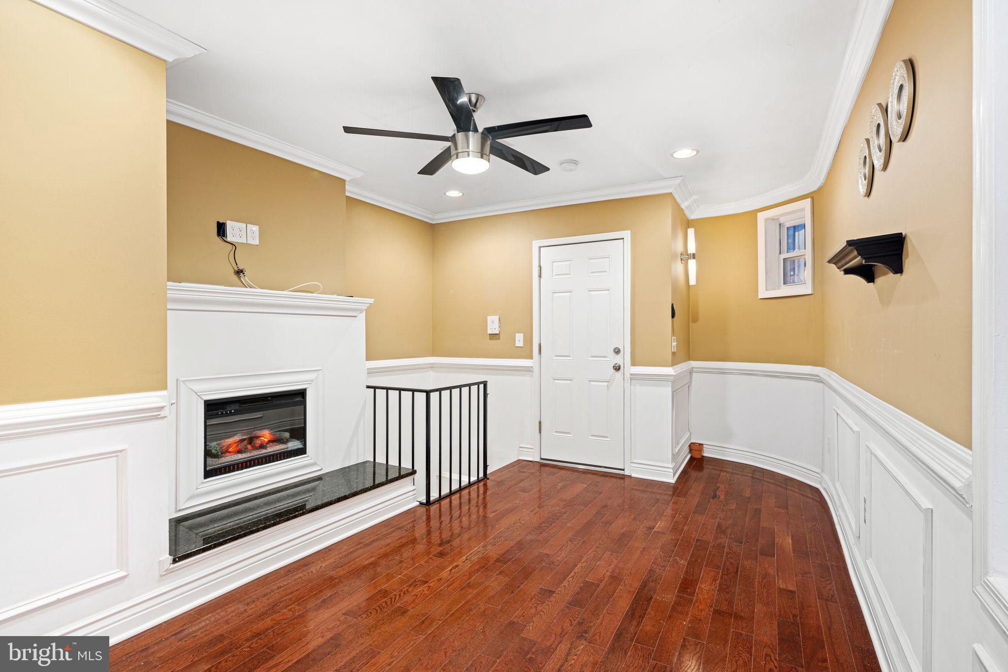 WASHINGTON SQ WEST - Residential