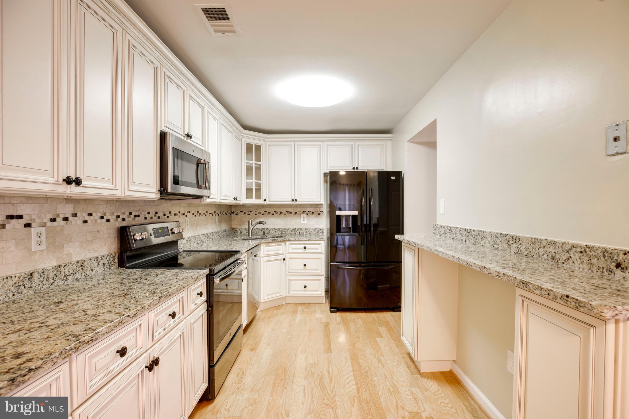 BURKE CENTRE - Residential Lease