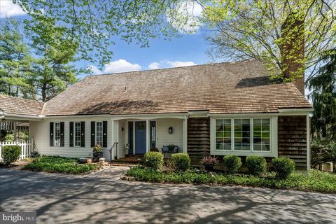 623 S WATERLOO ROAD DEVON PA 19333