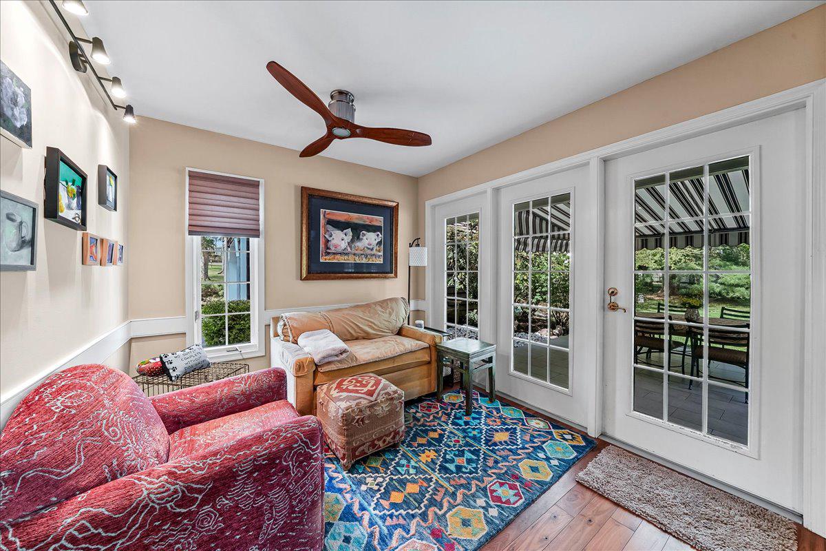 STONEGATE - Residential