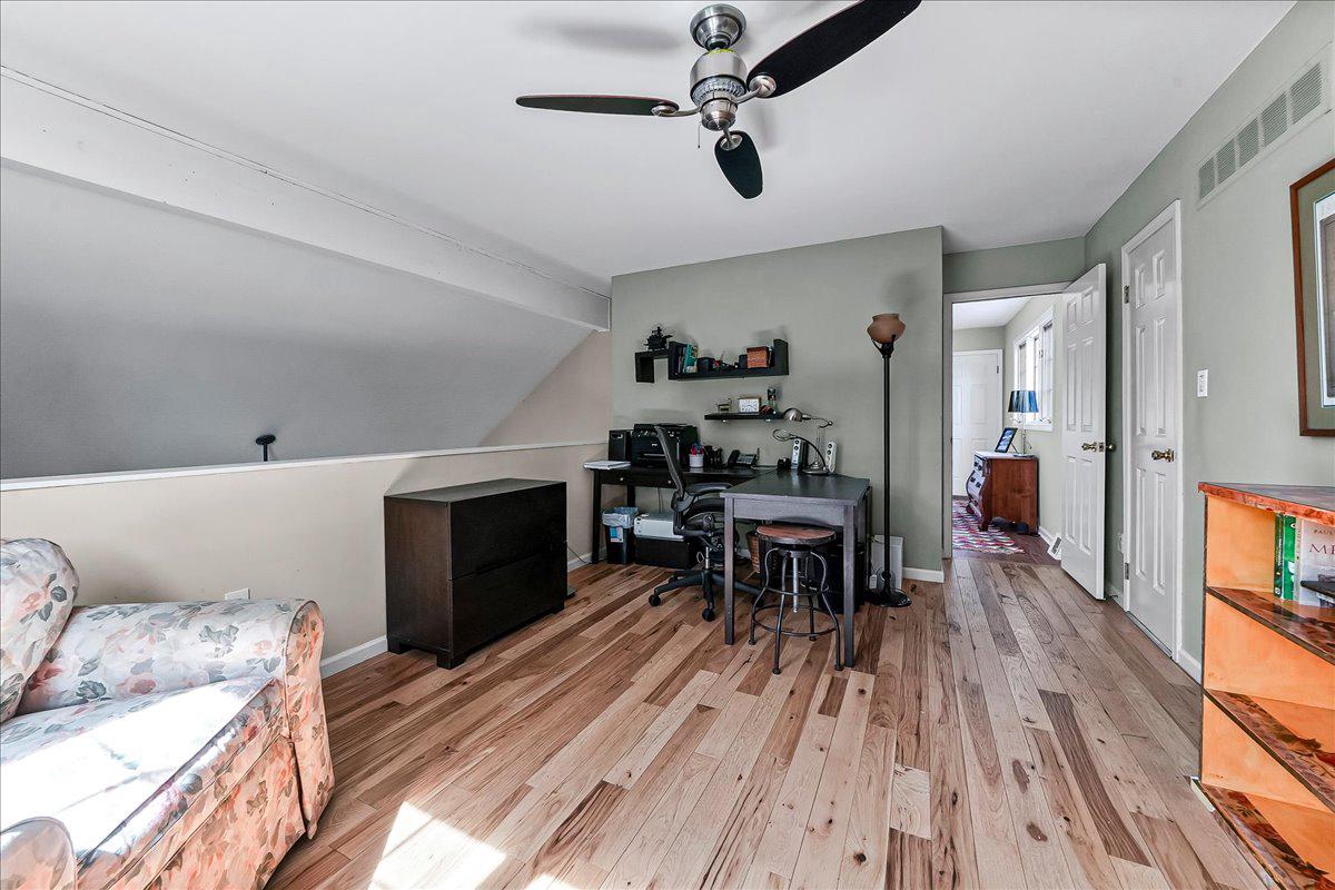 STONEGATE - Residential