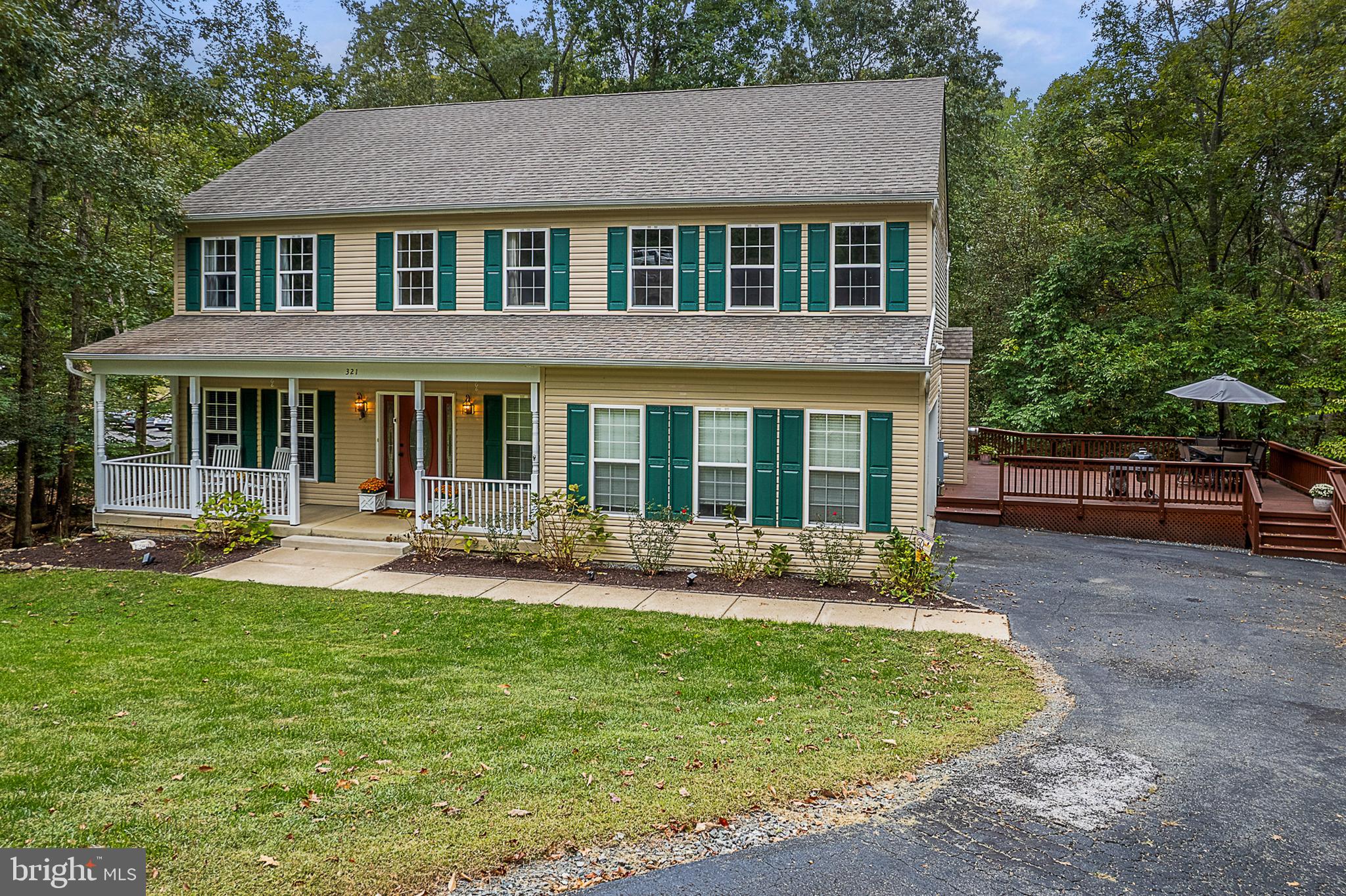 321 RAFT COVE