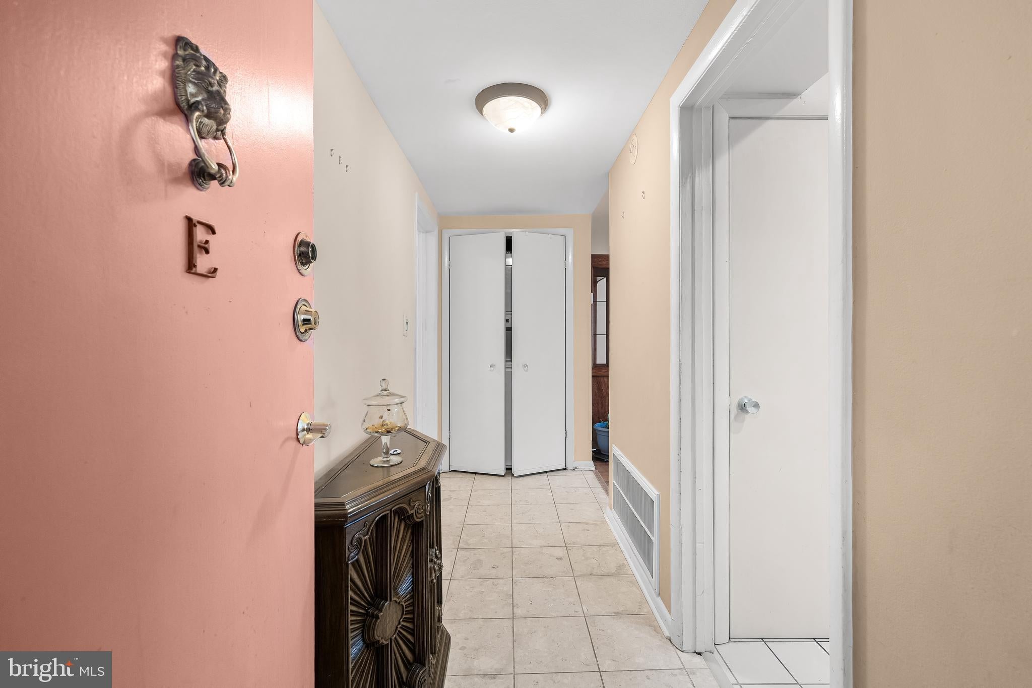 11 HAMILL ROAD 11E