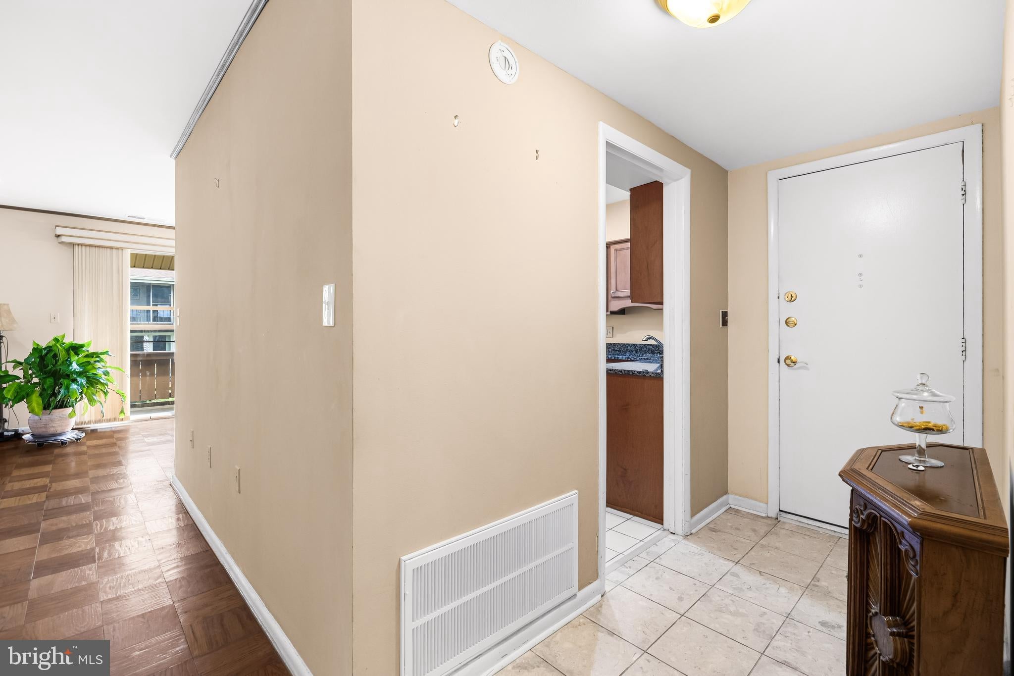11 HAMILL ROAD 11E
