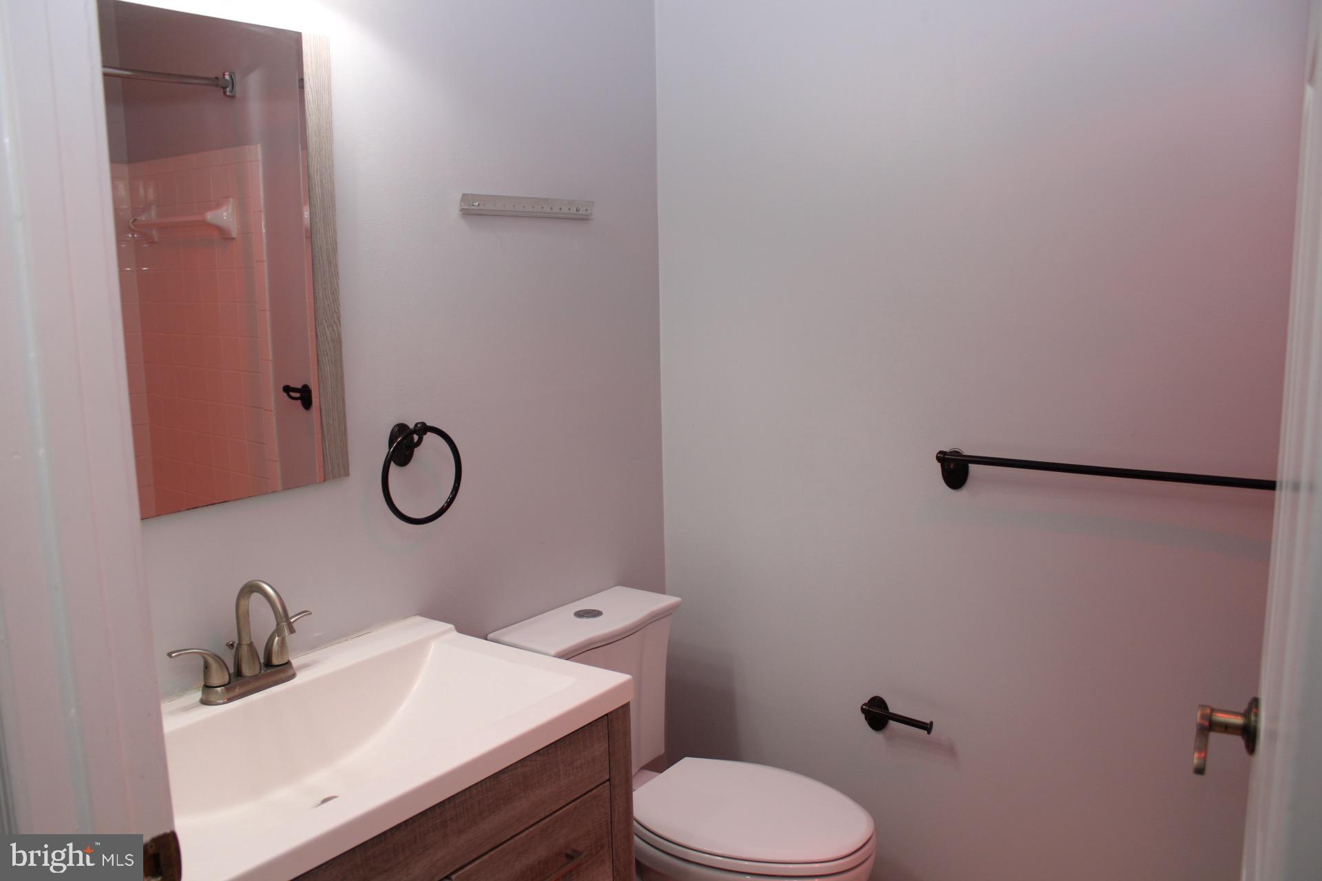 LAKE POINTE CONDOMINIUMS - Residential