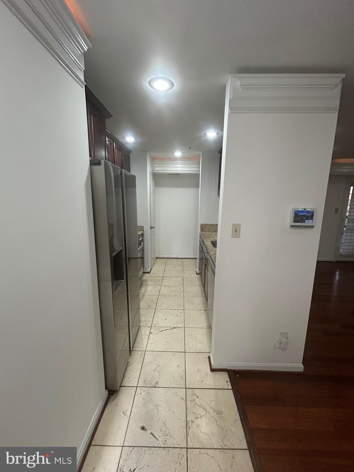 LAKE POINTE CONDOMINIUMS - Residential