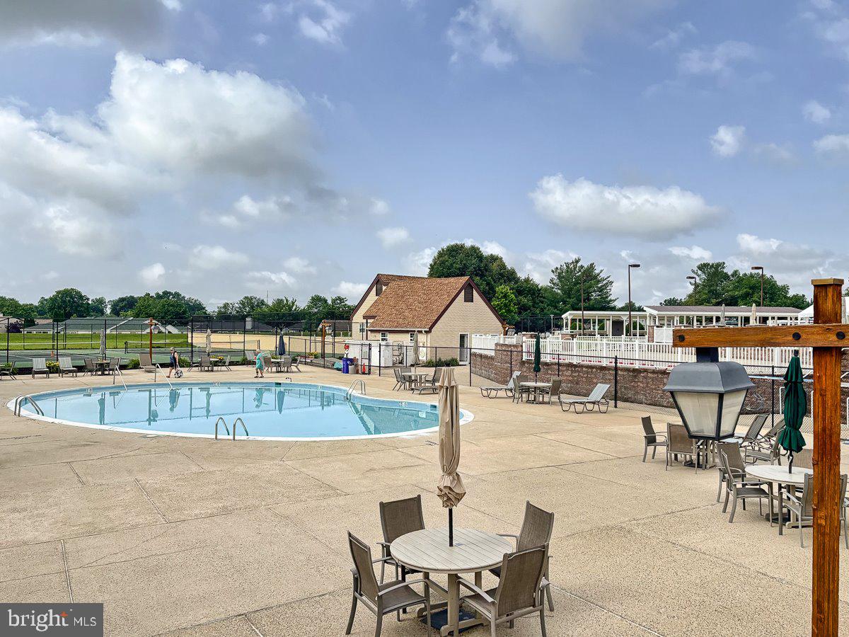 CRESTWOOD VILLAGE - Residential