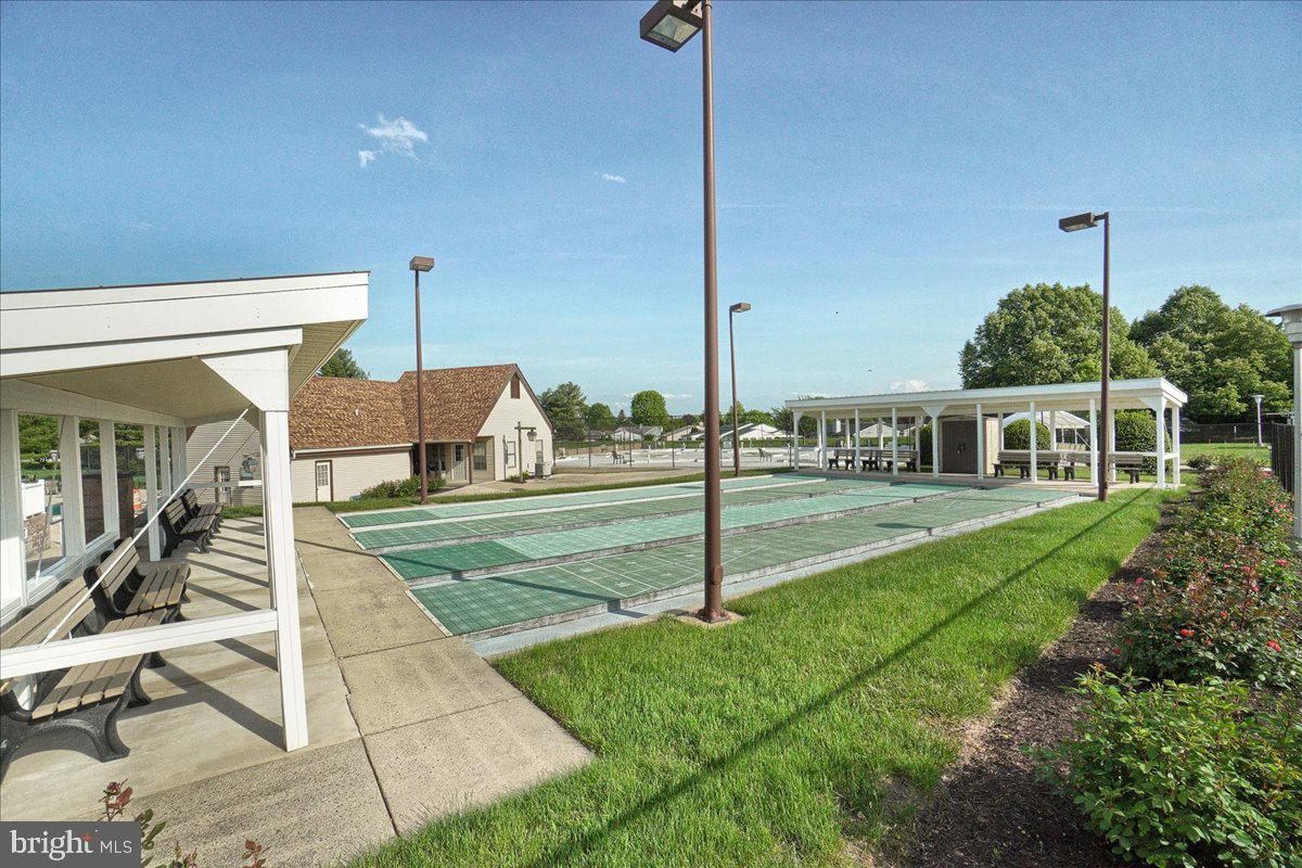 CRESTWOOD VILLAGE - Residential