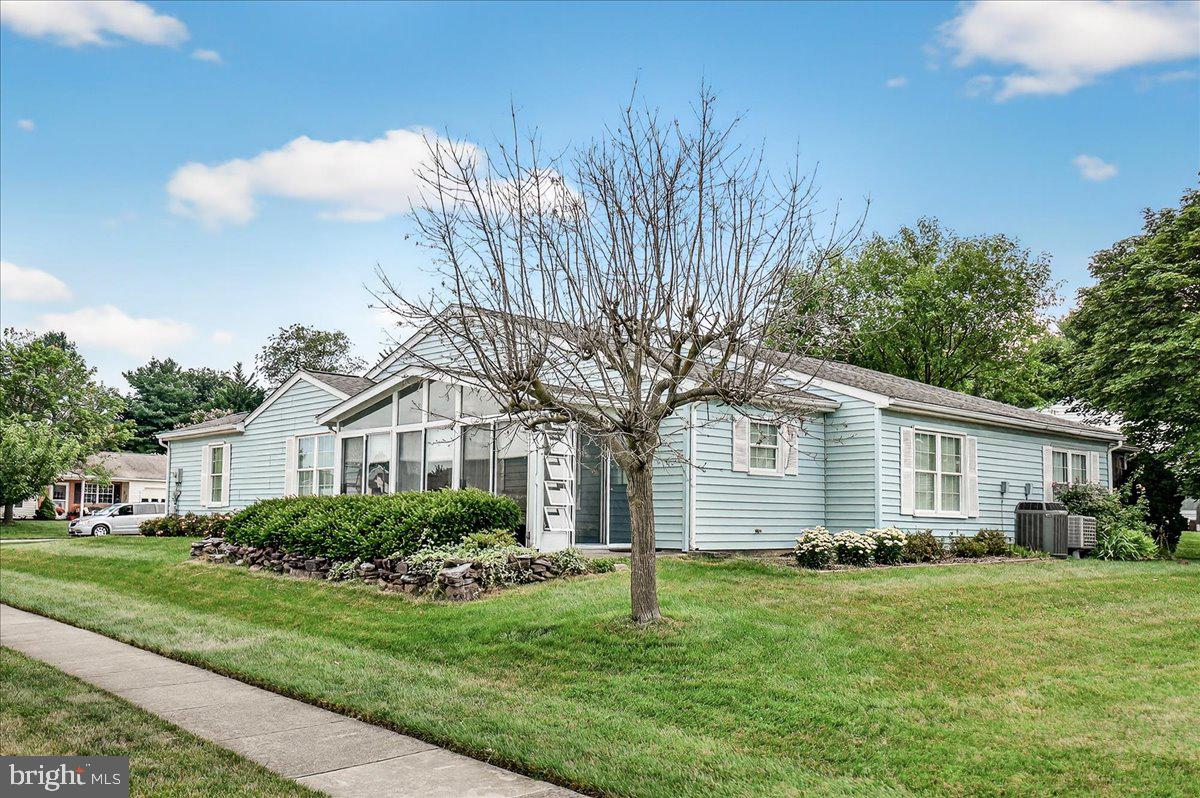 CRESTWOOD VILLAGE - Residential