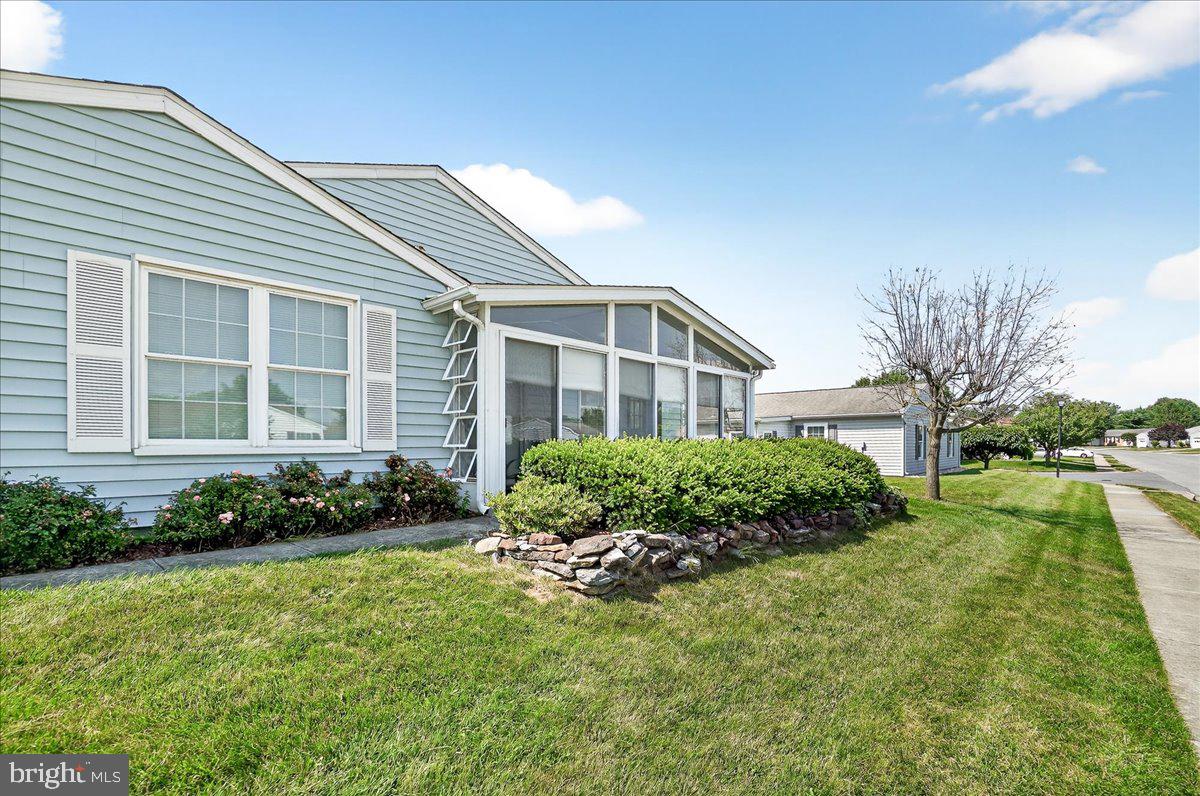 CRESTWOOD VILLAGE - Residential