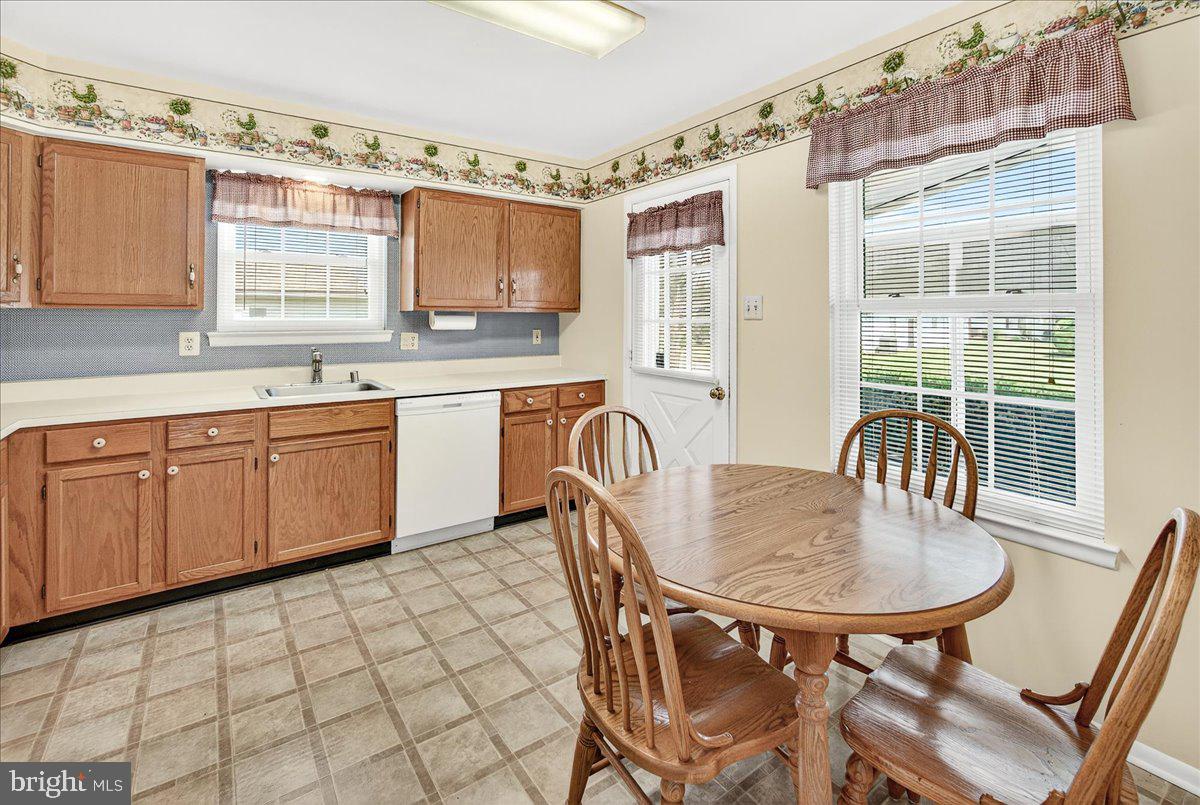 CRESTWOOD VILLAGE - Residential