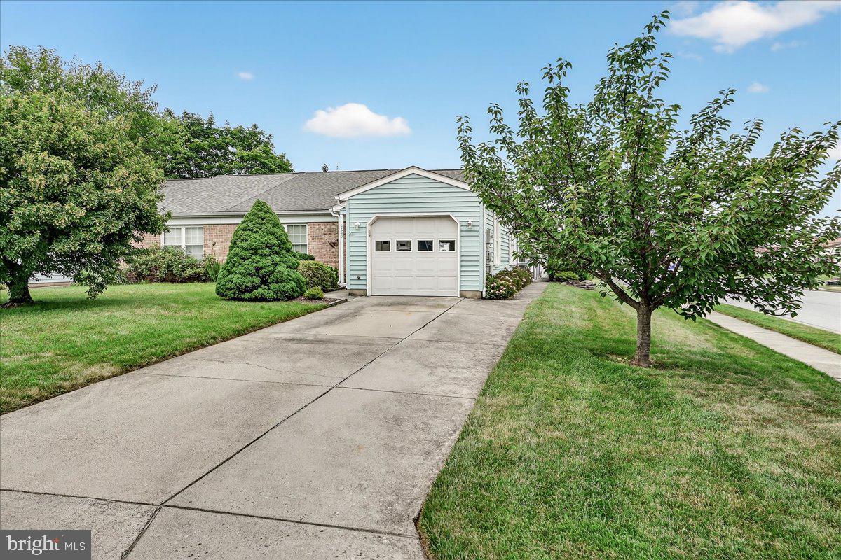 CRESTWOOD VILLAGE - Residential