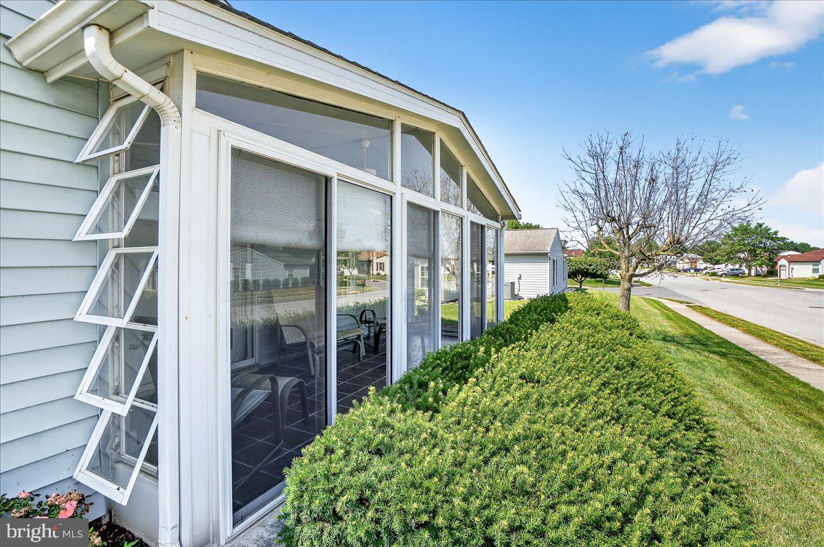 CRESTWOOD VILLAGE - Residential