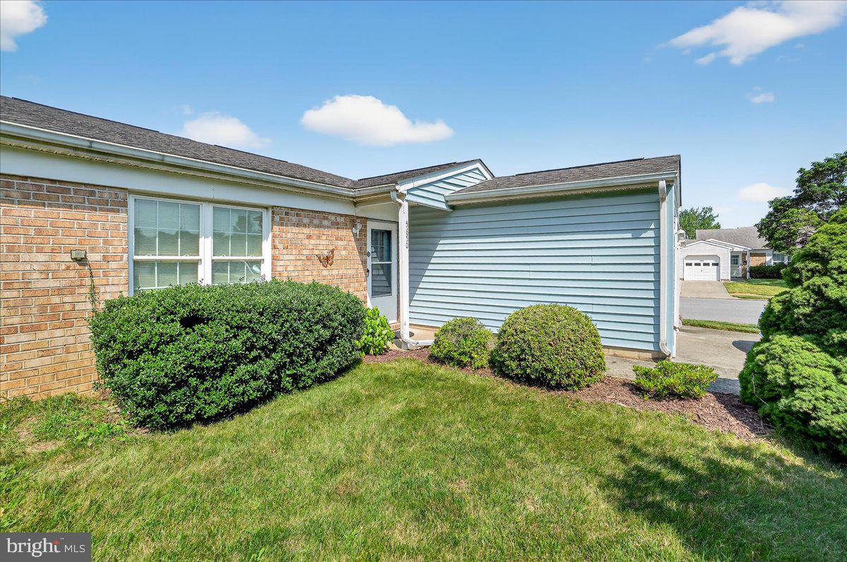 CRESTWOOD VILLAGE - Residential