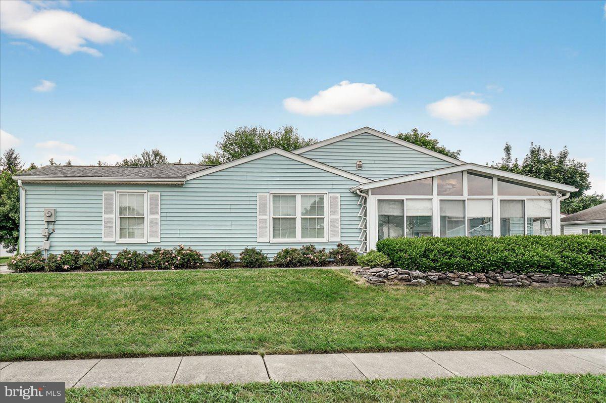 CRESTWOOD VILLAGE - Residential