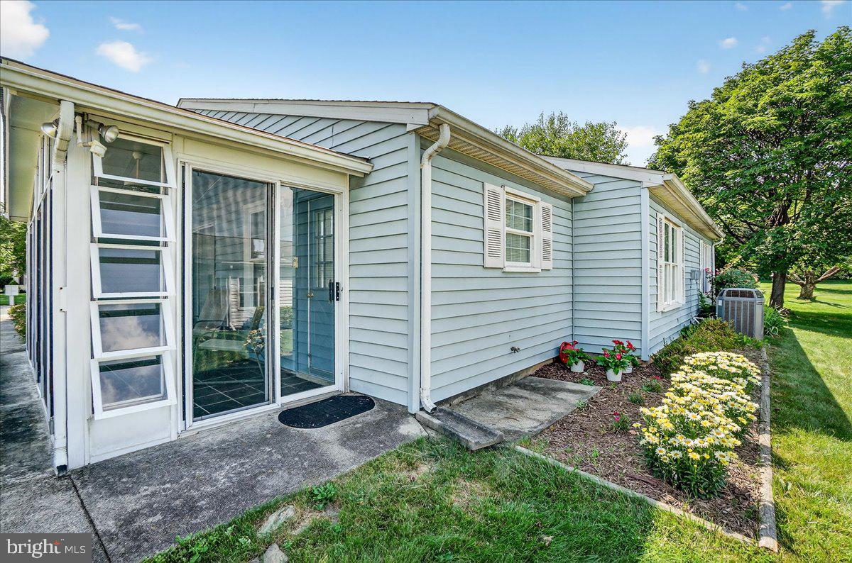 CRESTWOOD VILLAGE - Residential