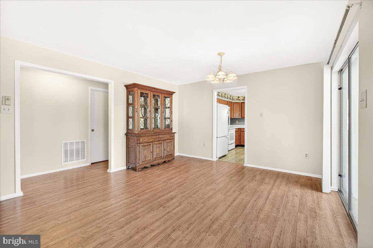 CRESTWOOD VILLAGE - Residential