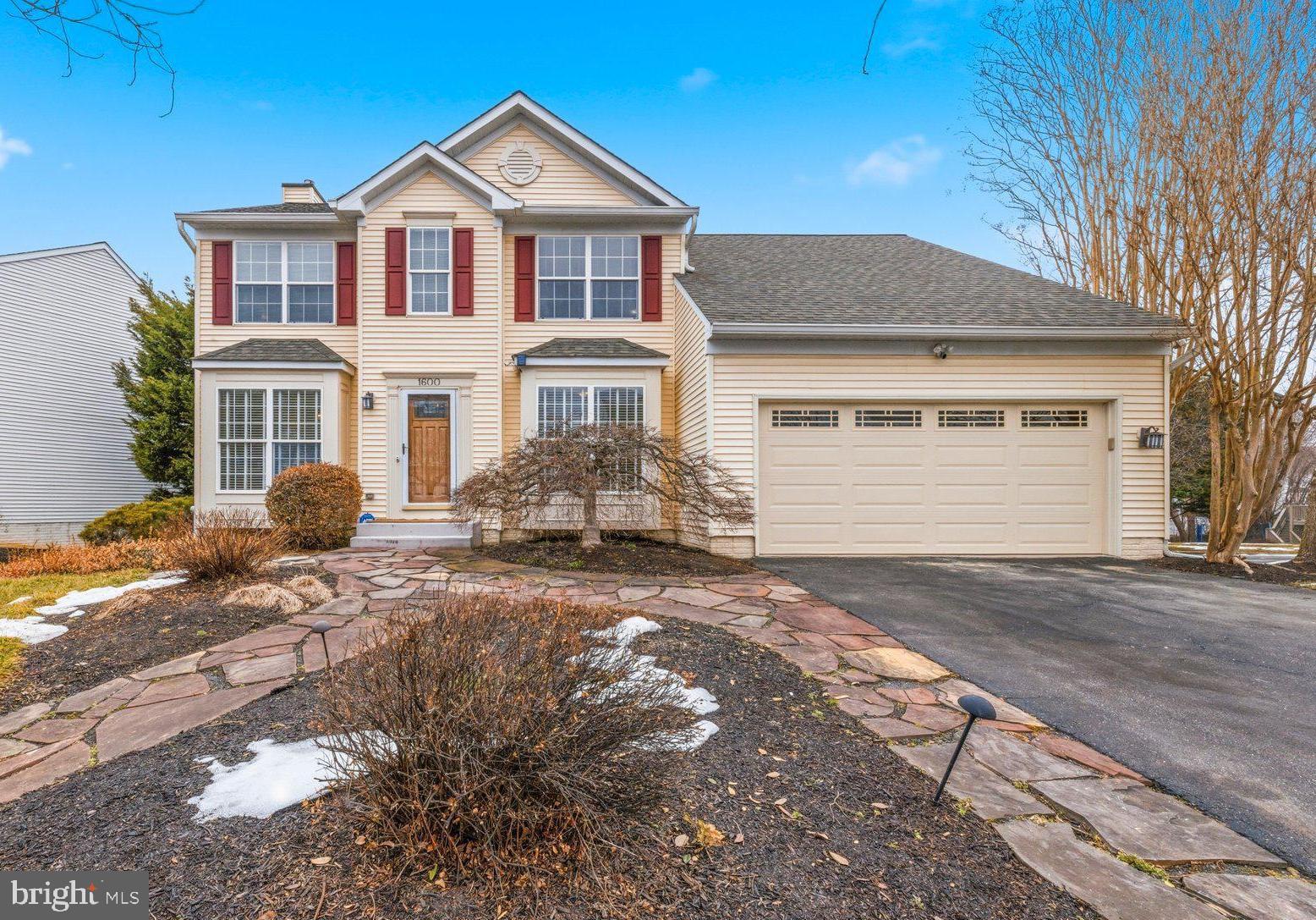 CHAPMAN FARM AT CROFTON - Residential