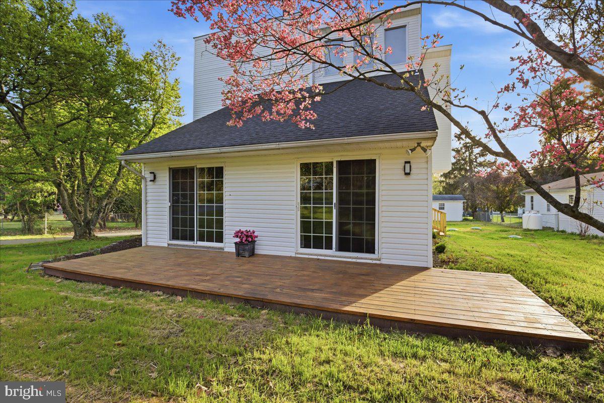 BRETON BAY ESTATES - Residential