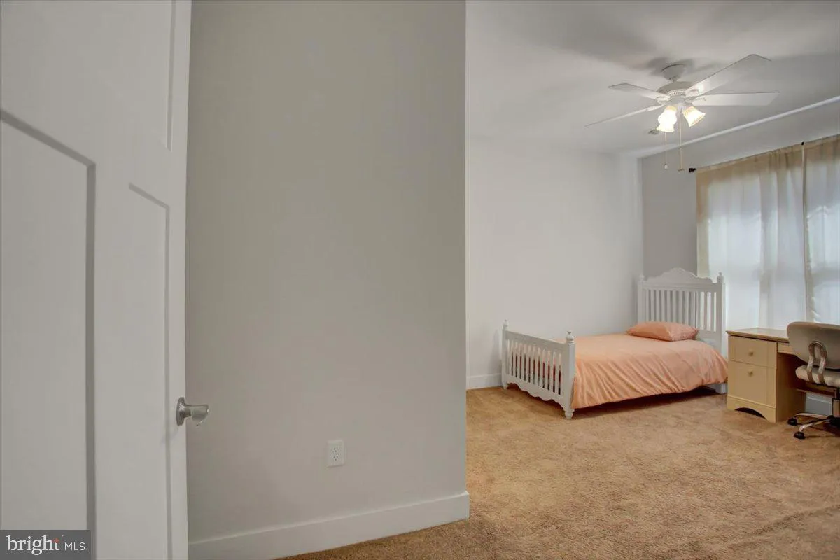 Shippensburg, Pennsylvania 17257, United States, 3 Bedrooms Bedrooms, ,3 BathroomsBathrooms,Residential,Pending,98481